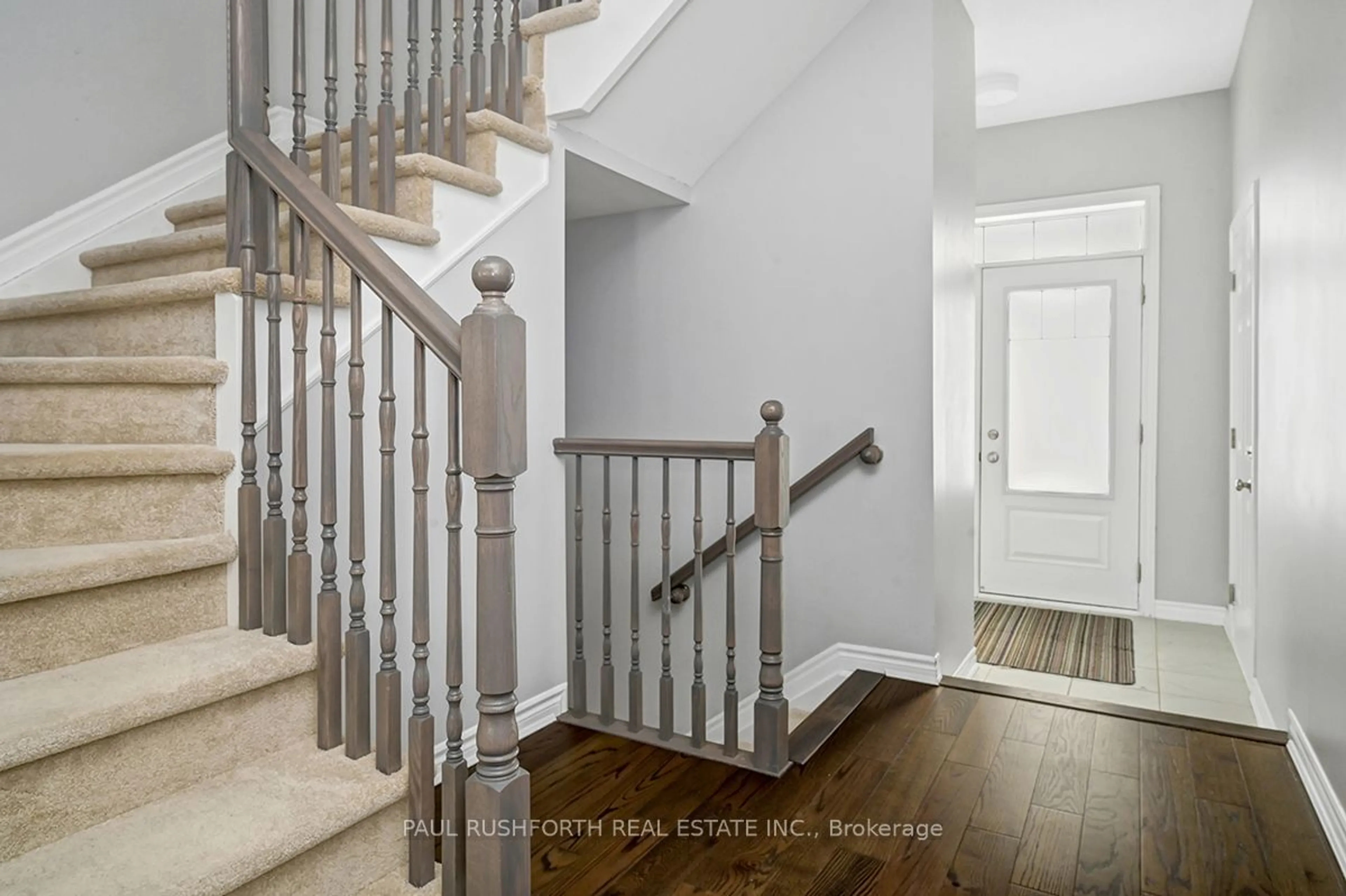 Stairs for 547 Catleaf Row, Ottawa Ontario K4A 5J3