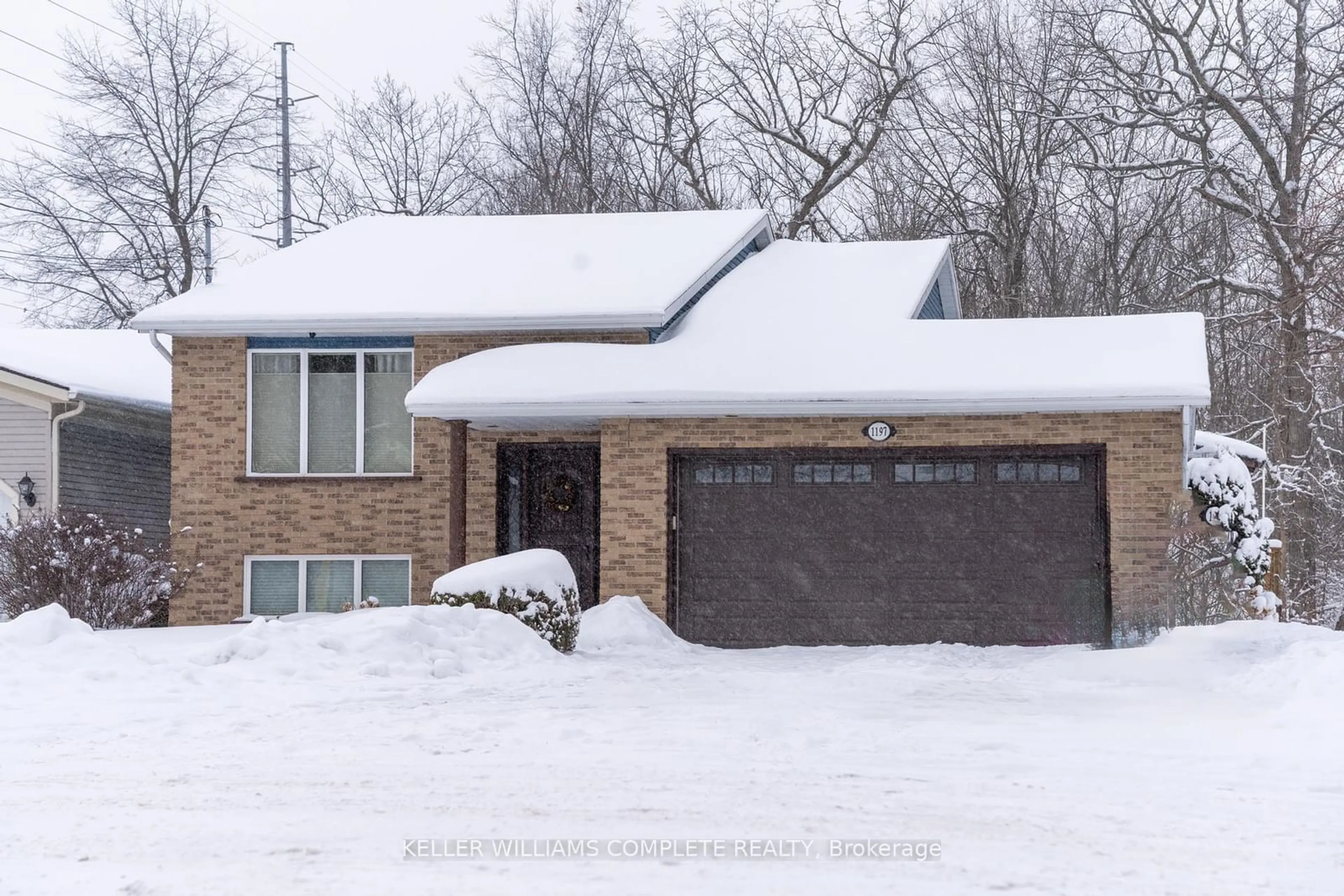 Home with brick exterior material, street for 1197 Tenth St, Fort Erie Ontario L2A 6A9