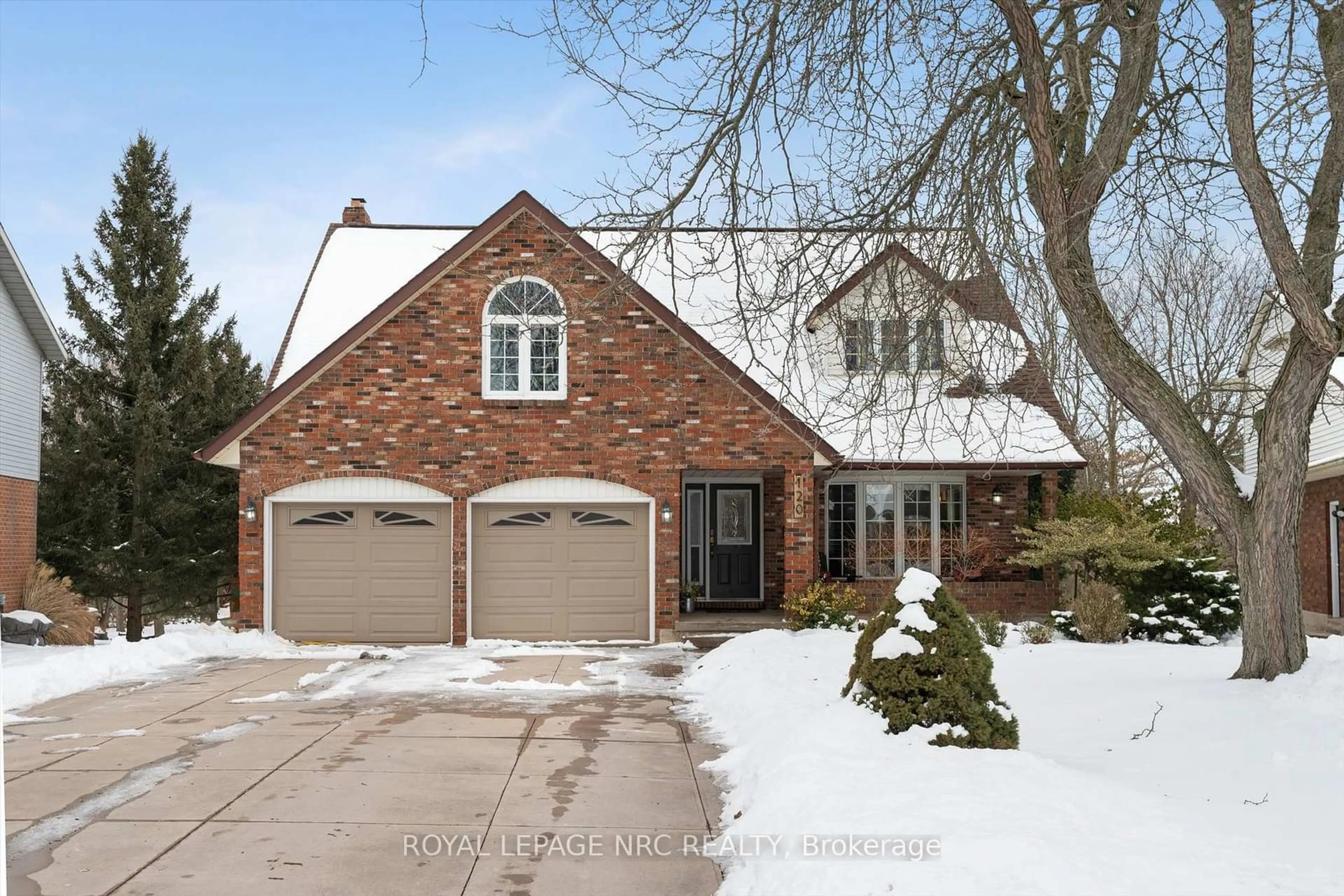 Home with brick exterior material, street for 120 Leslie Crt, West Lincoln Ontario L0R 2A0