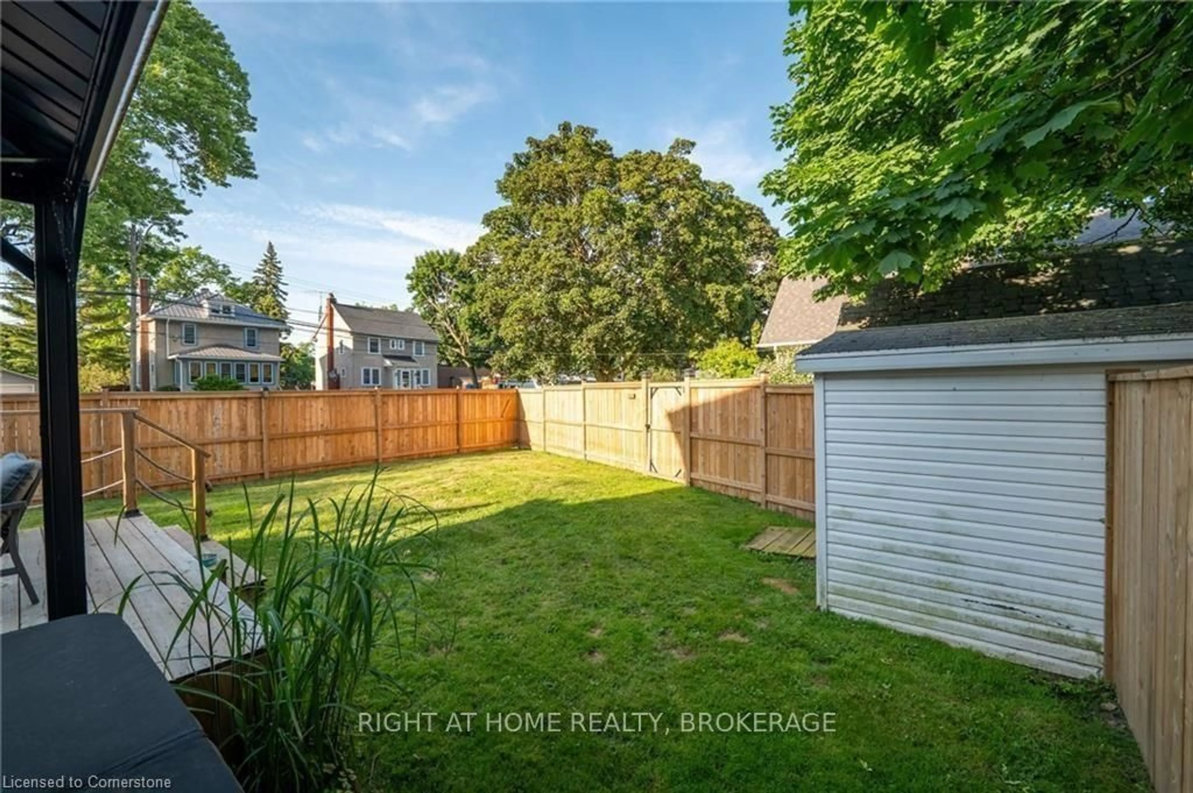 A pic from outside/outdoor area/front of a property/back of a property/a pic from drone, street for 129 FOREST Ave, Port Colborne Ontario L3K 5E5