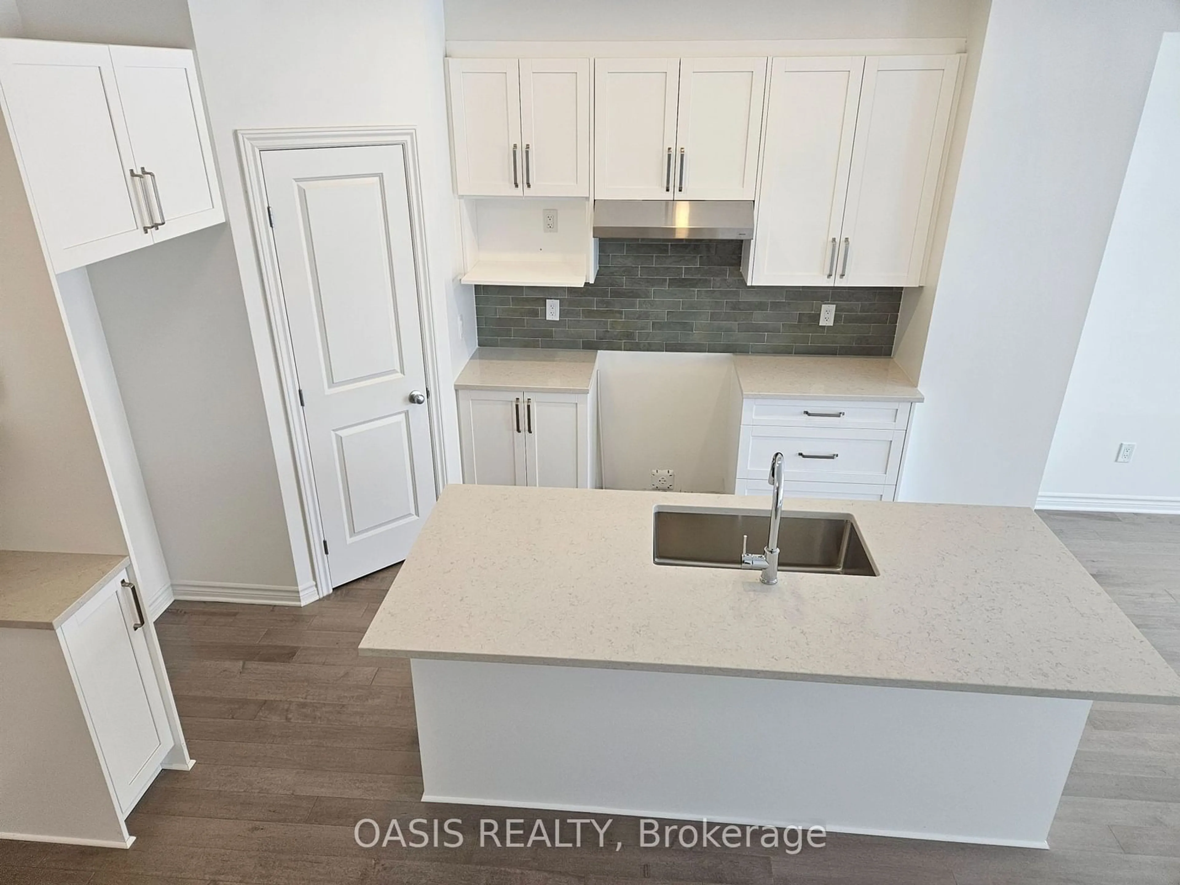 Open concept kitchen, wood/laminate floor for 794 Antonio Farley St, Orleans - Cumberland and Area Ontario K4A 5N3