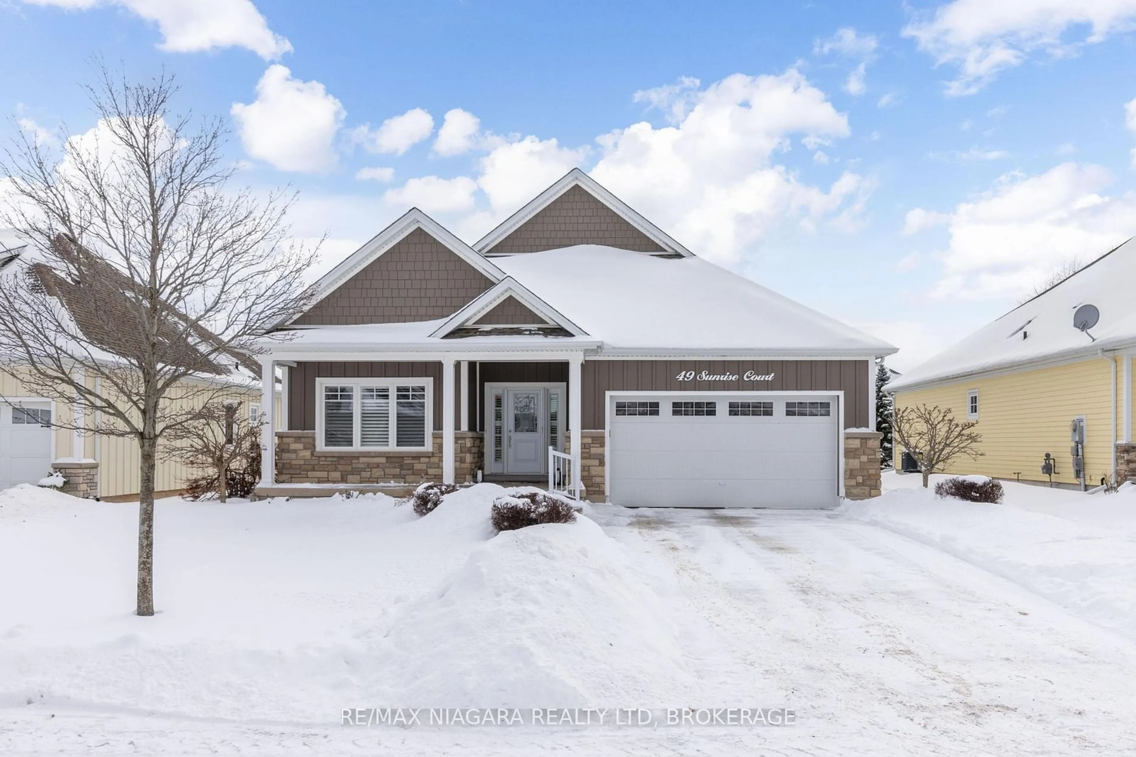 Home with vinyl exterior material, street for 49 Sunrise Crt, Fort Erie Ontario L0S 1N0