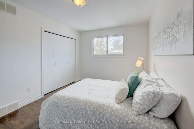 Additional property image - 8 Inadale Crt