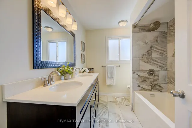 Additional property image - 8 Inadale Crt