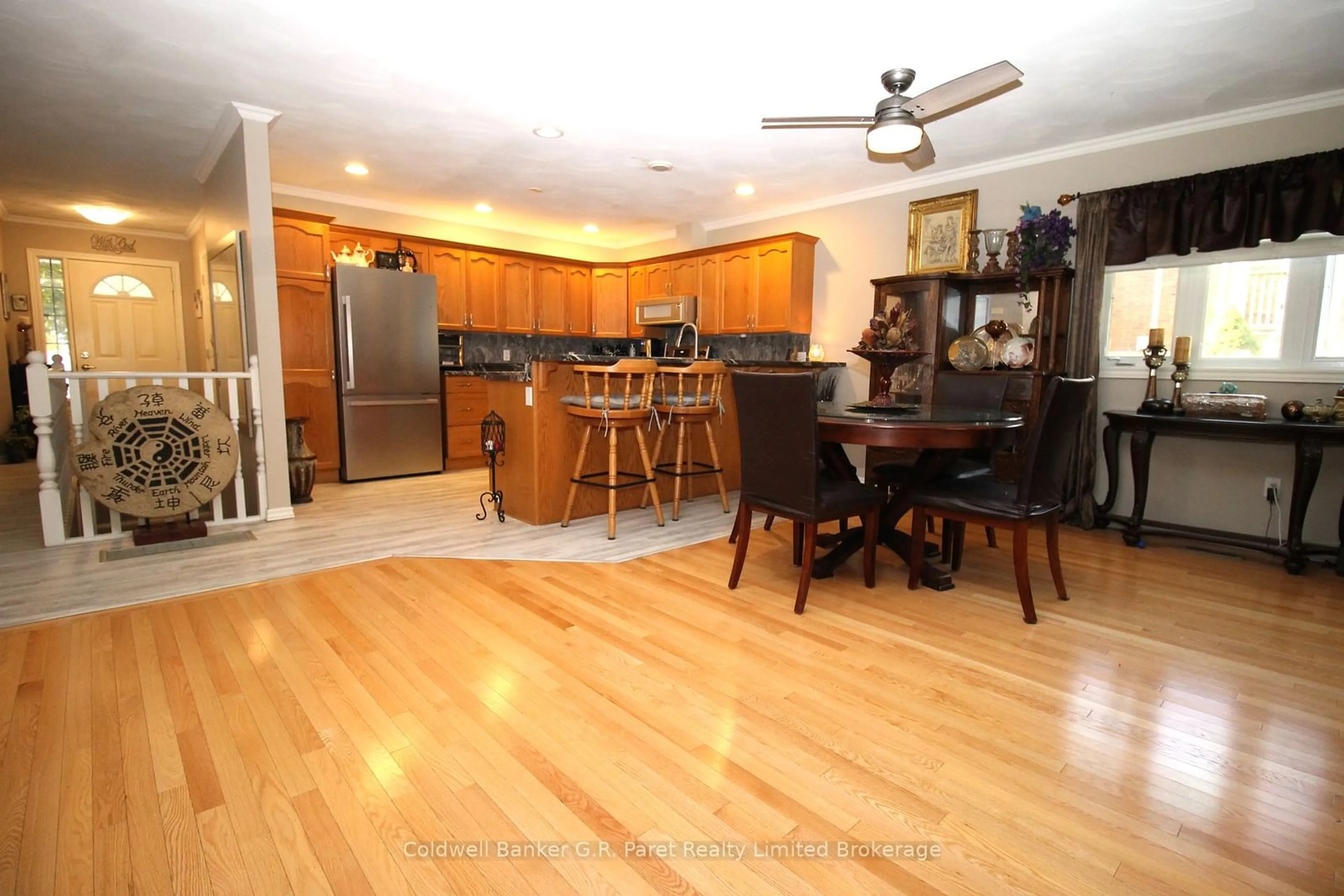 Open concept kitchen, wood/laminate floor for 150 Oak St #5, Norfolk Ontario N3Y 5M5