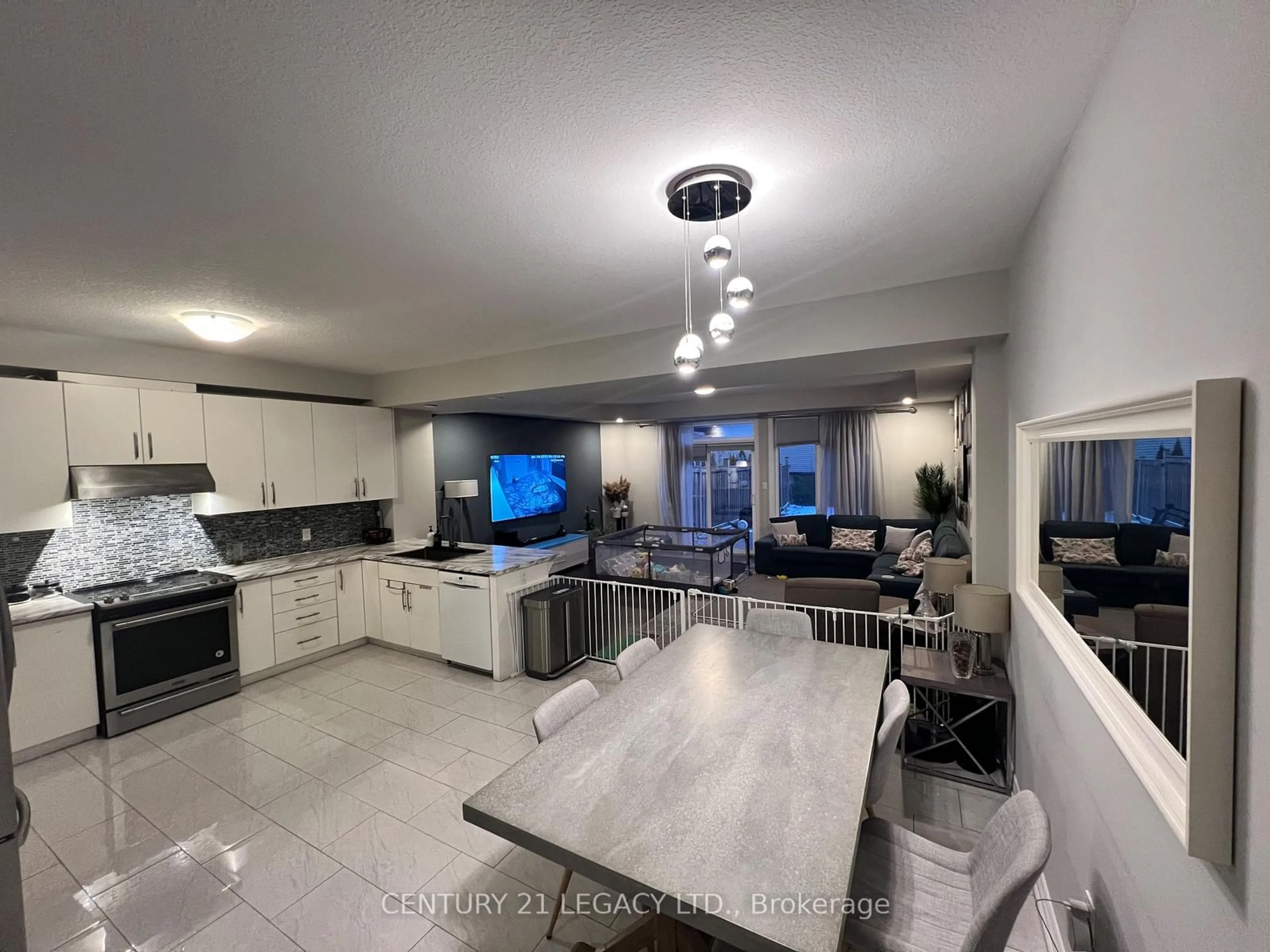 Open concept kitchen, unknown for 51 Fairgrounds Dr, Hamilton Ontario L0R 1C0