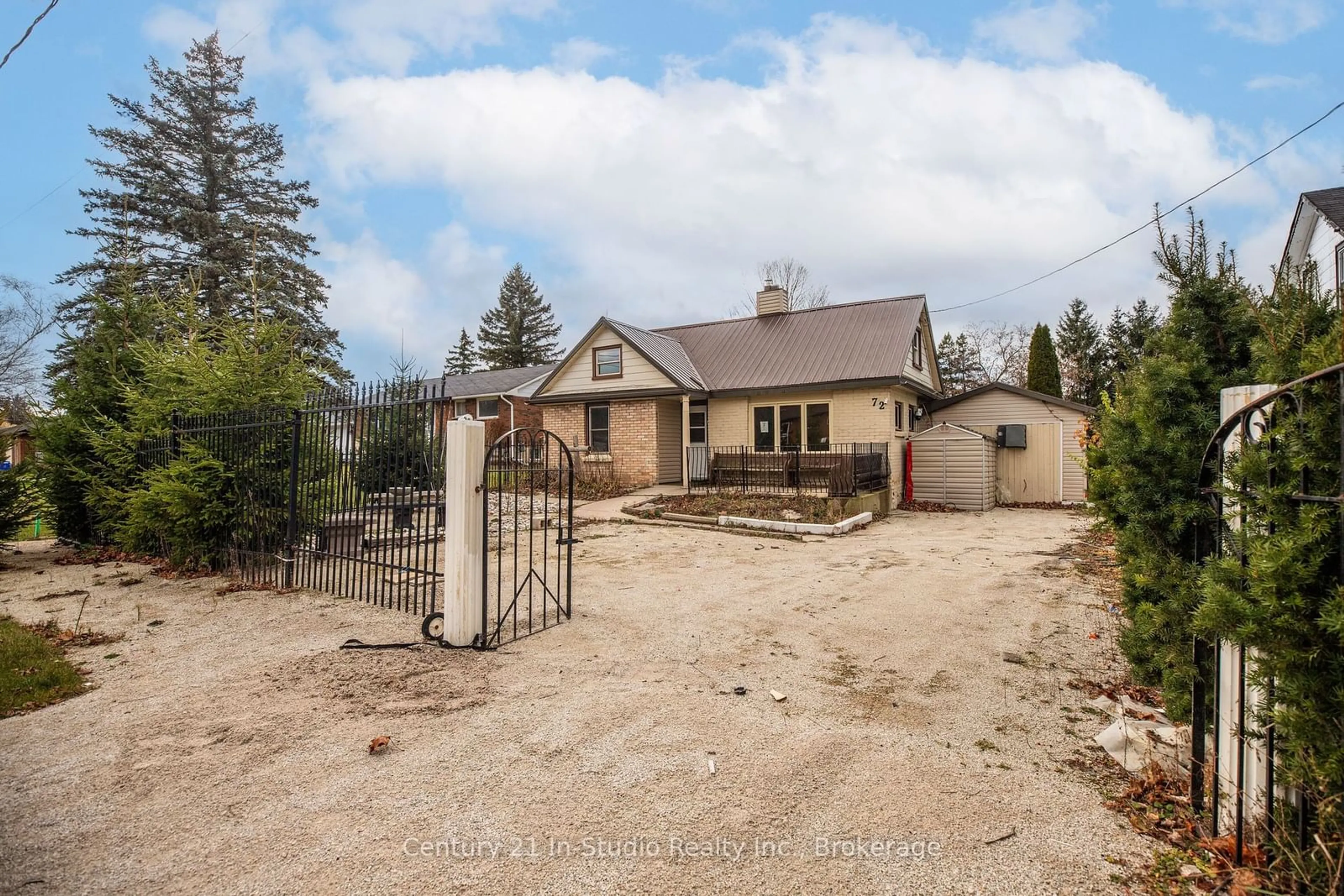 A pic from outside/outdoor area/front of a property/back of a property/a pic from drone, building for 72 Hamilton St, Arran-Elderslie Ontario N0H 2N0