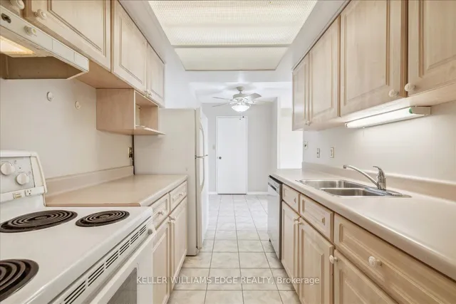 Additional property image - 120 Duke St Unit 1204