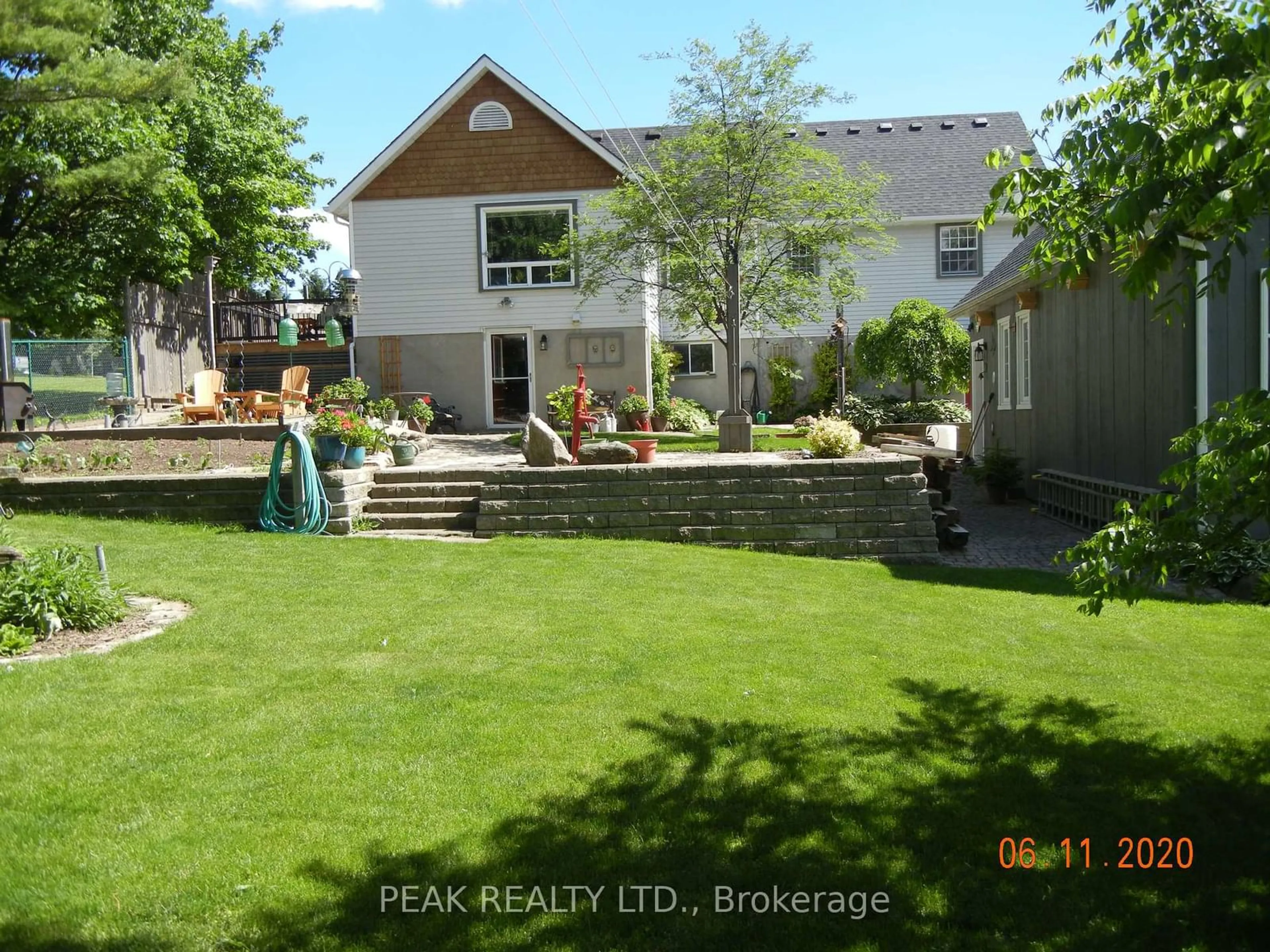 Patio, unknown for 1090 Bleams Rd, Wilmot Ontario N0B 2H0