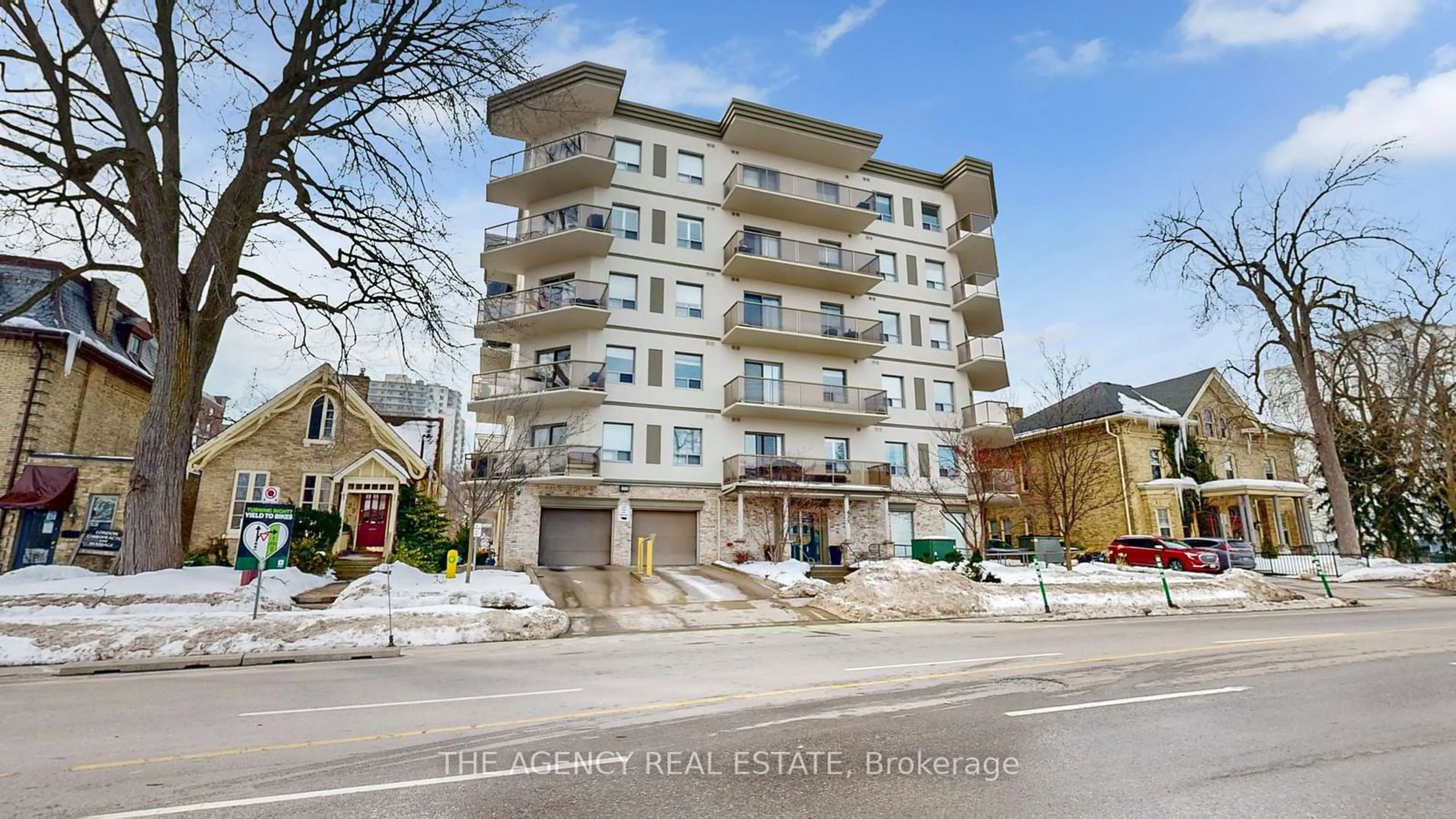 Unknown for 435 Colborne St #206, London Ontario N6B 2T2