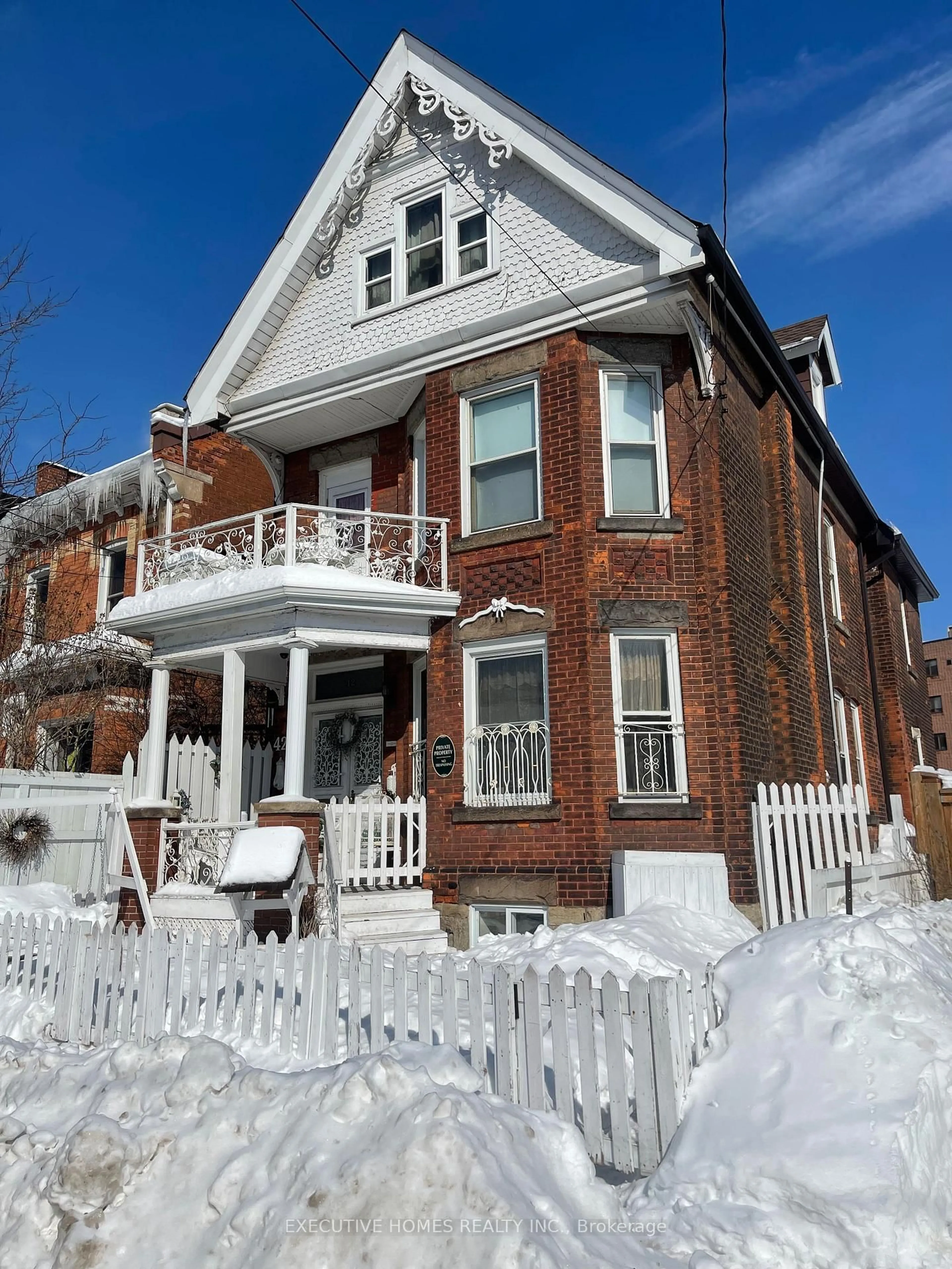 Home with brick exterior material, street for 42 Florence St, Hamilton Ontario L8R 1W6