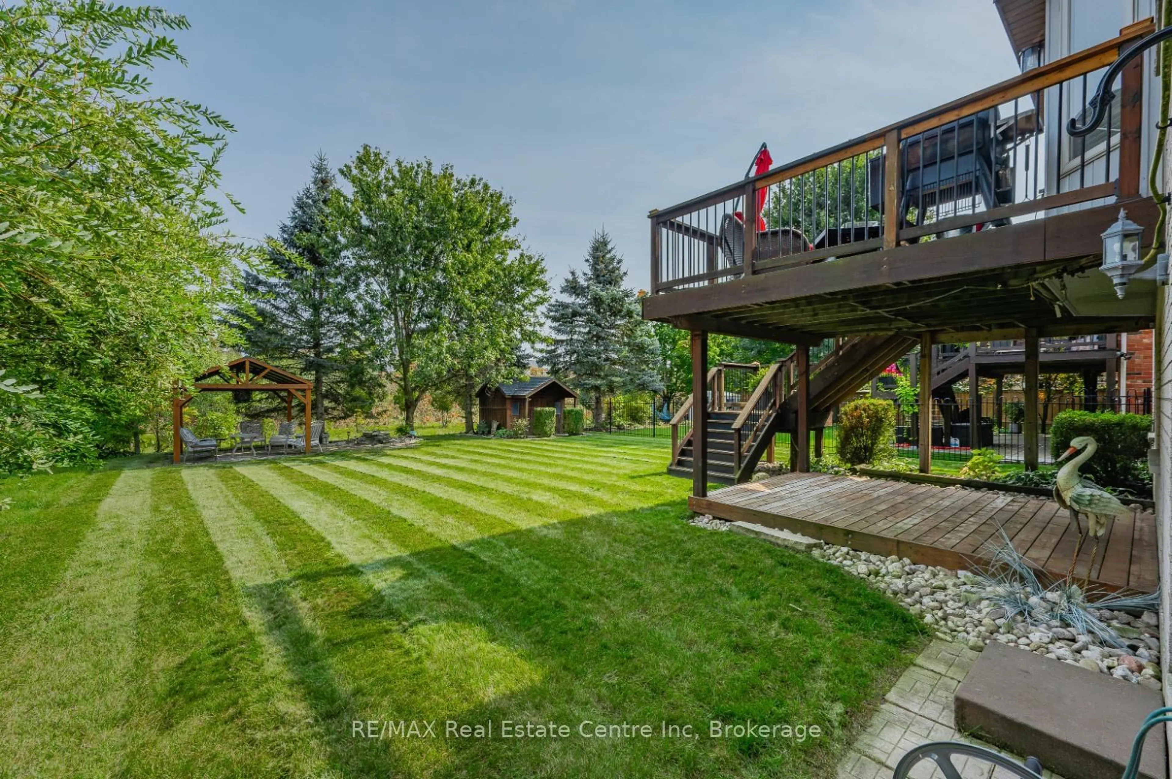 Patio, unknown for 10 Jean Anderson Cres, Guelph Ontario N1G 5A6