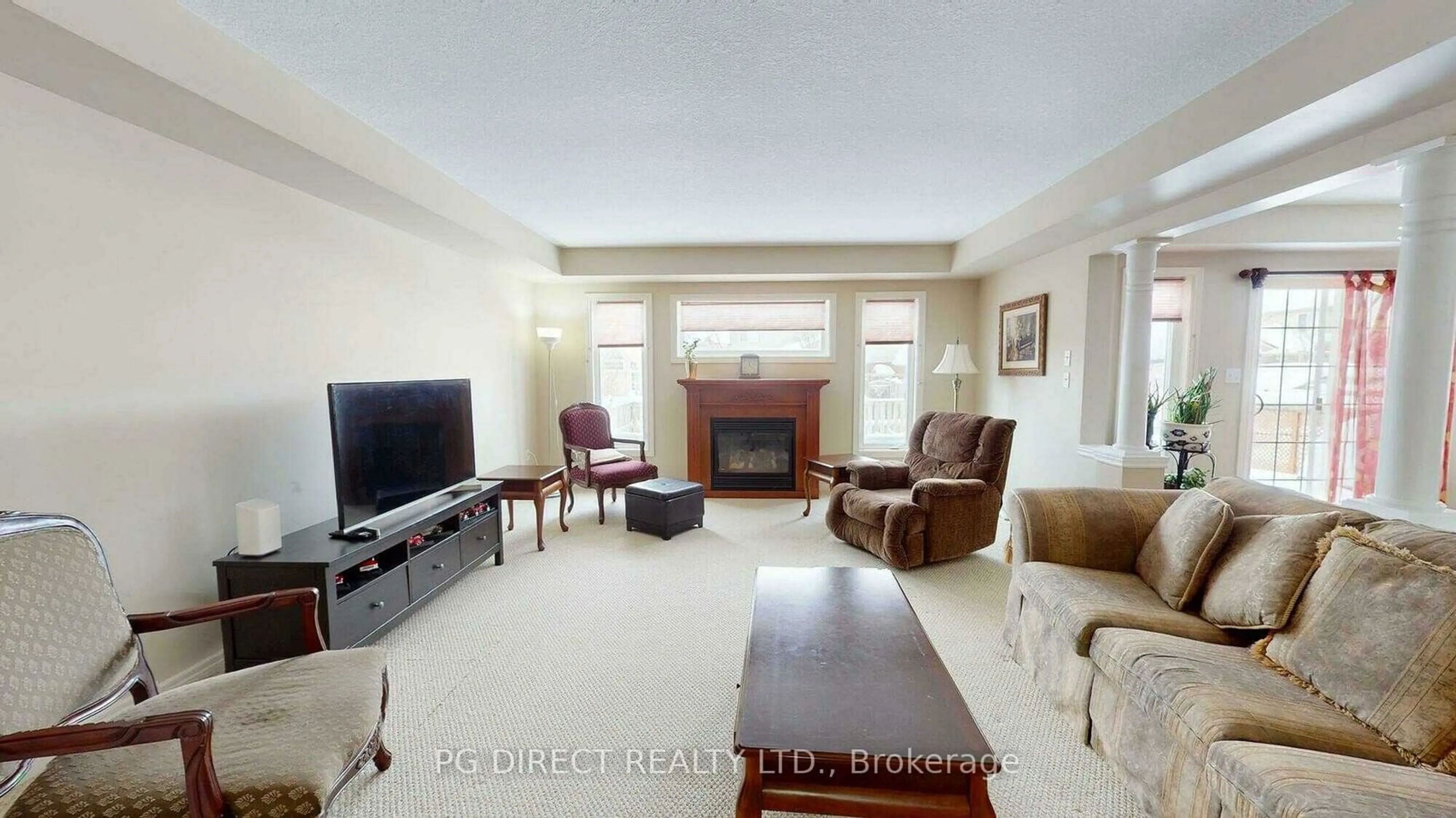 Living room with furniture, unknown for 92 Goodwin Dr, Guelph Ontario N1L 1T8