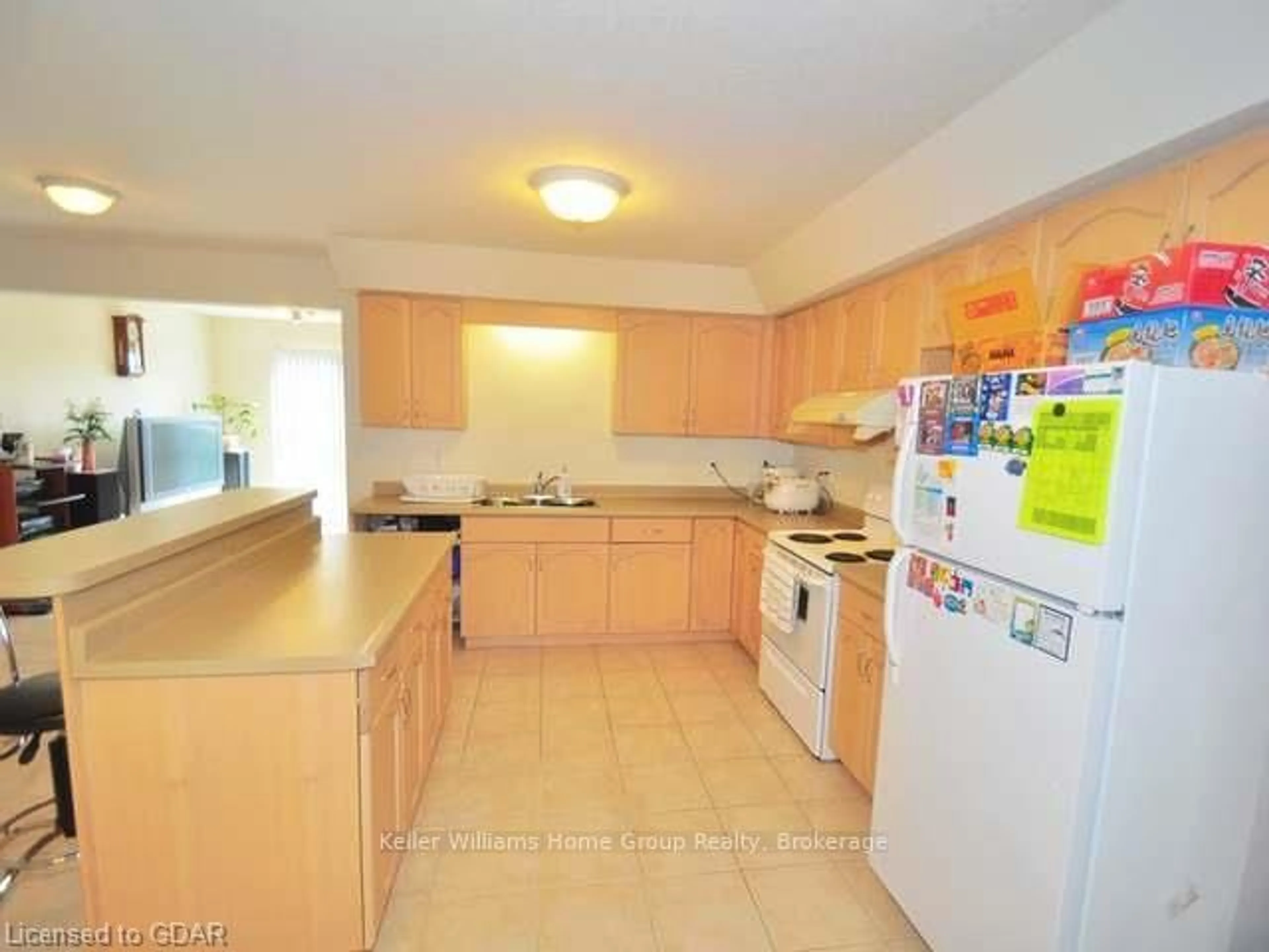 Standard kitchen, unknown for 42 HASLER Cres, Guelph Ontario N1L 0A2