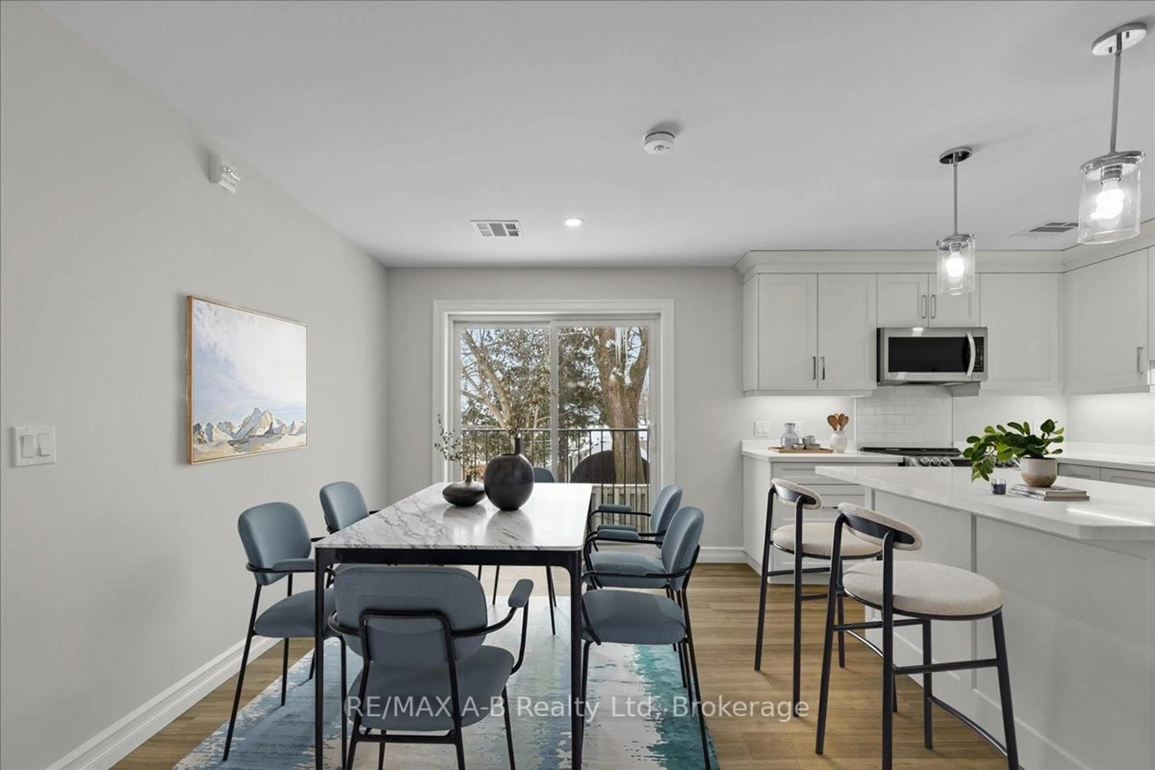 Open concept kitchen, ceramic/tile floor for 100 Gordon St #103, Stratford Ontario N5A 7T8