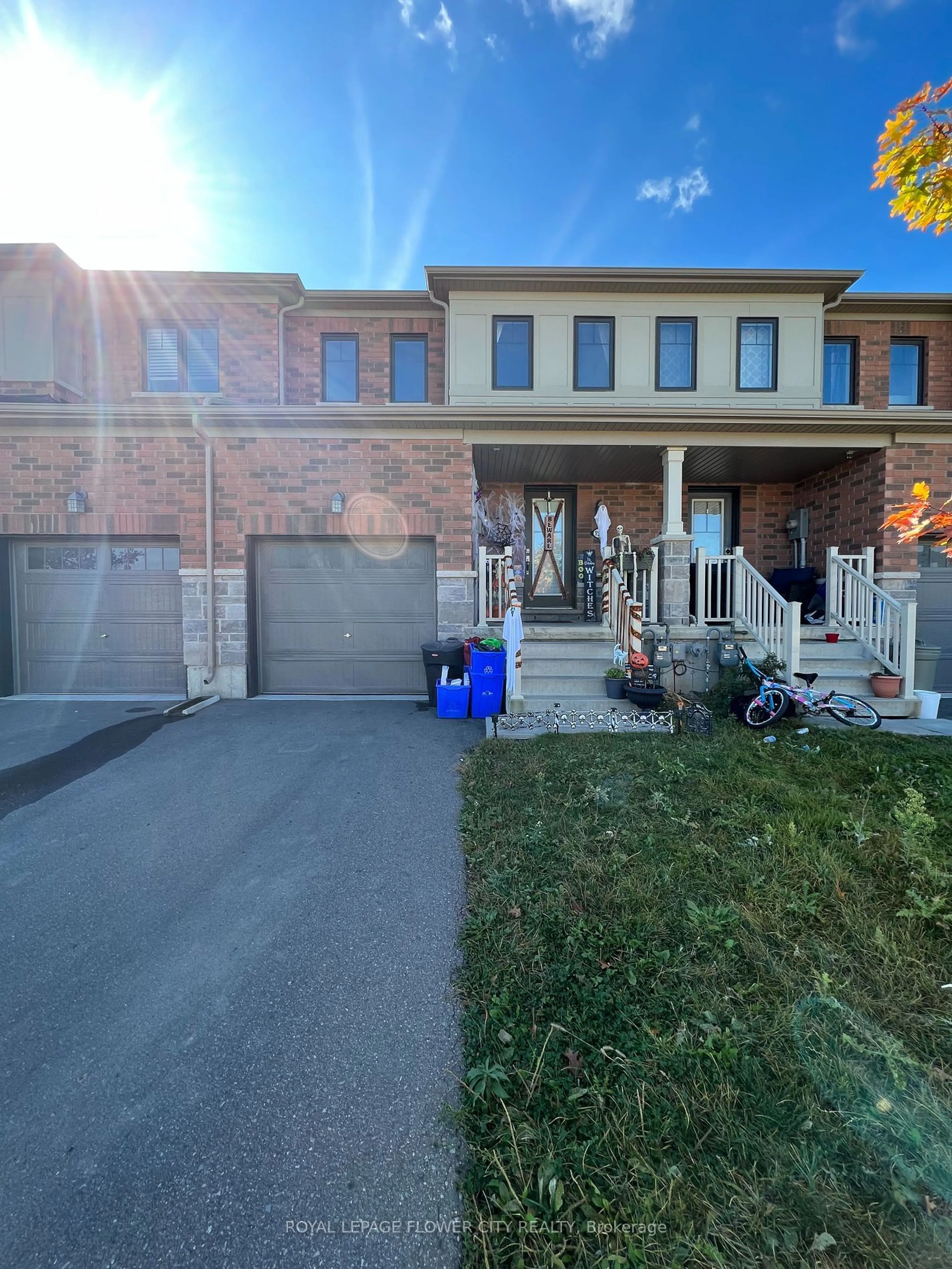 Home with brick exterior material, street for 151 Thompson Rd, Haldimand Ontario N3W 0C1