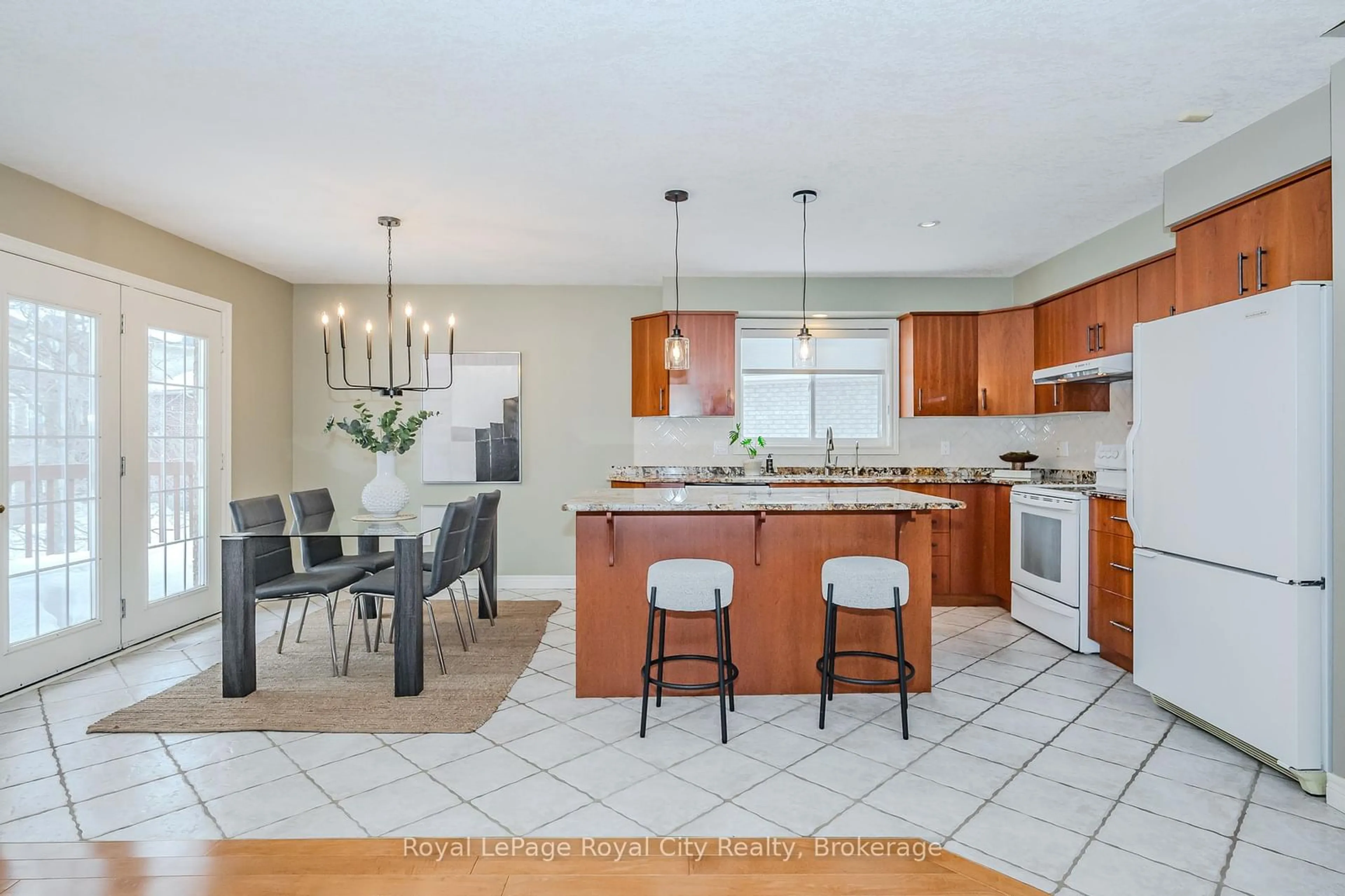 Open concept kitchen, ceramic/tile floor for 6 Sparling Crt, Guelph Ontario N1L 1H6