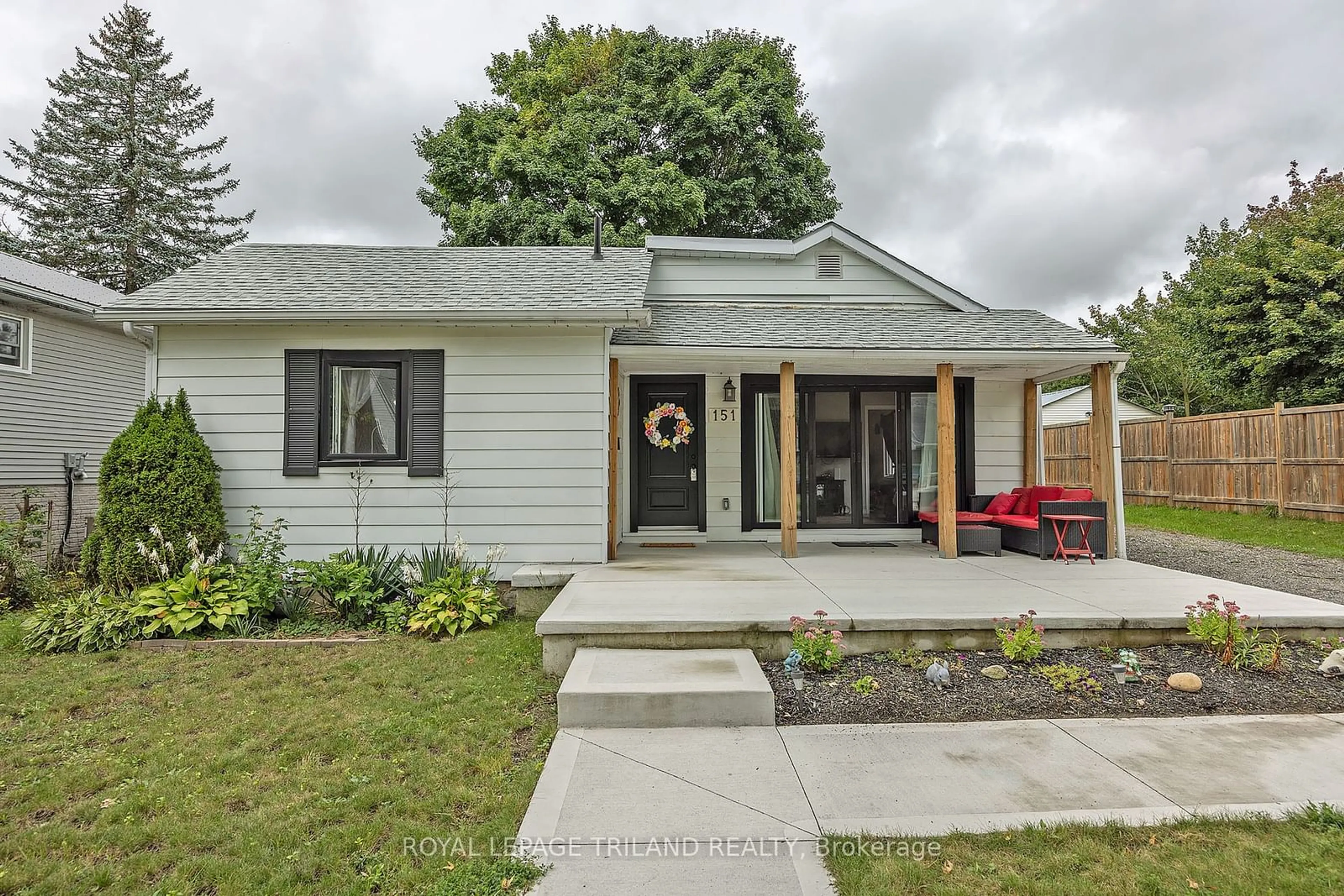 Home with vinyl exterior material, street for 151 King Hiram St, Ingersoll Ontario N5C 1L9