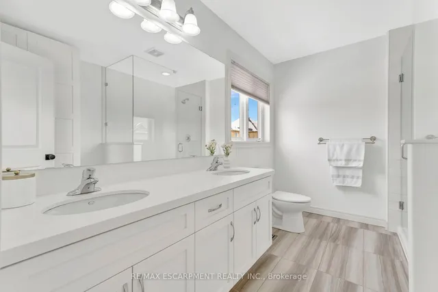Additional property image - 209 JOHN FREDERICK Dr