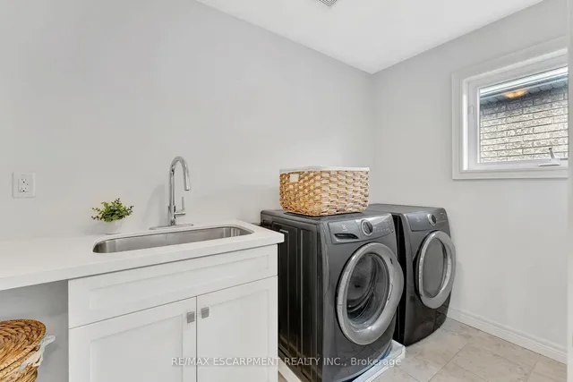 Additional property image - 209 JOHN FREDERICK Dr