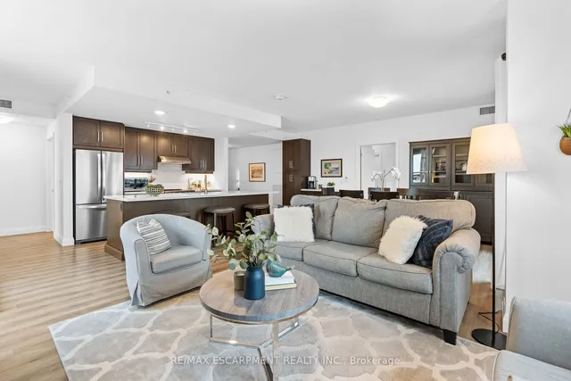 Additional property image - 30 Hamilton St Unit 703