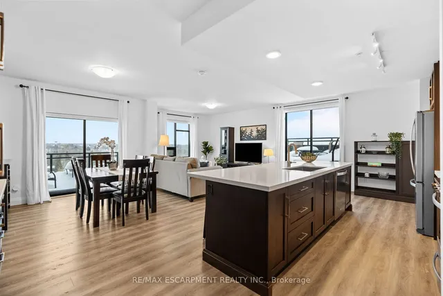 Additional property image - 30 Hamilton St Unit 703