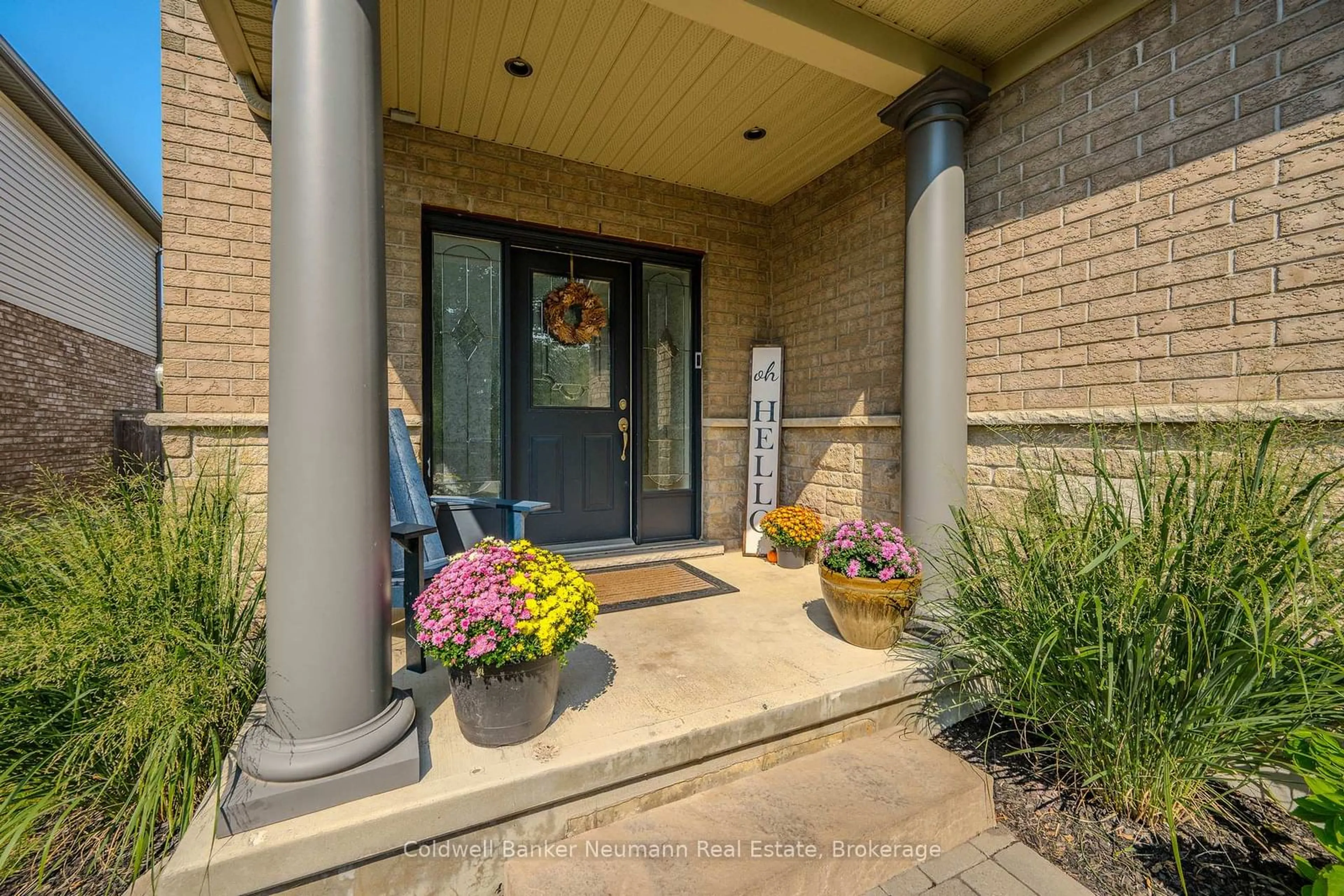 Indoor entryway for 44 Hall Ave, Guelph Ontario N1L 0B3