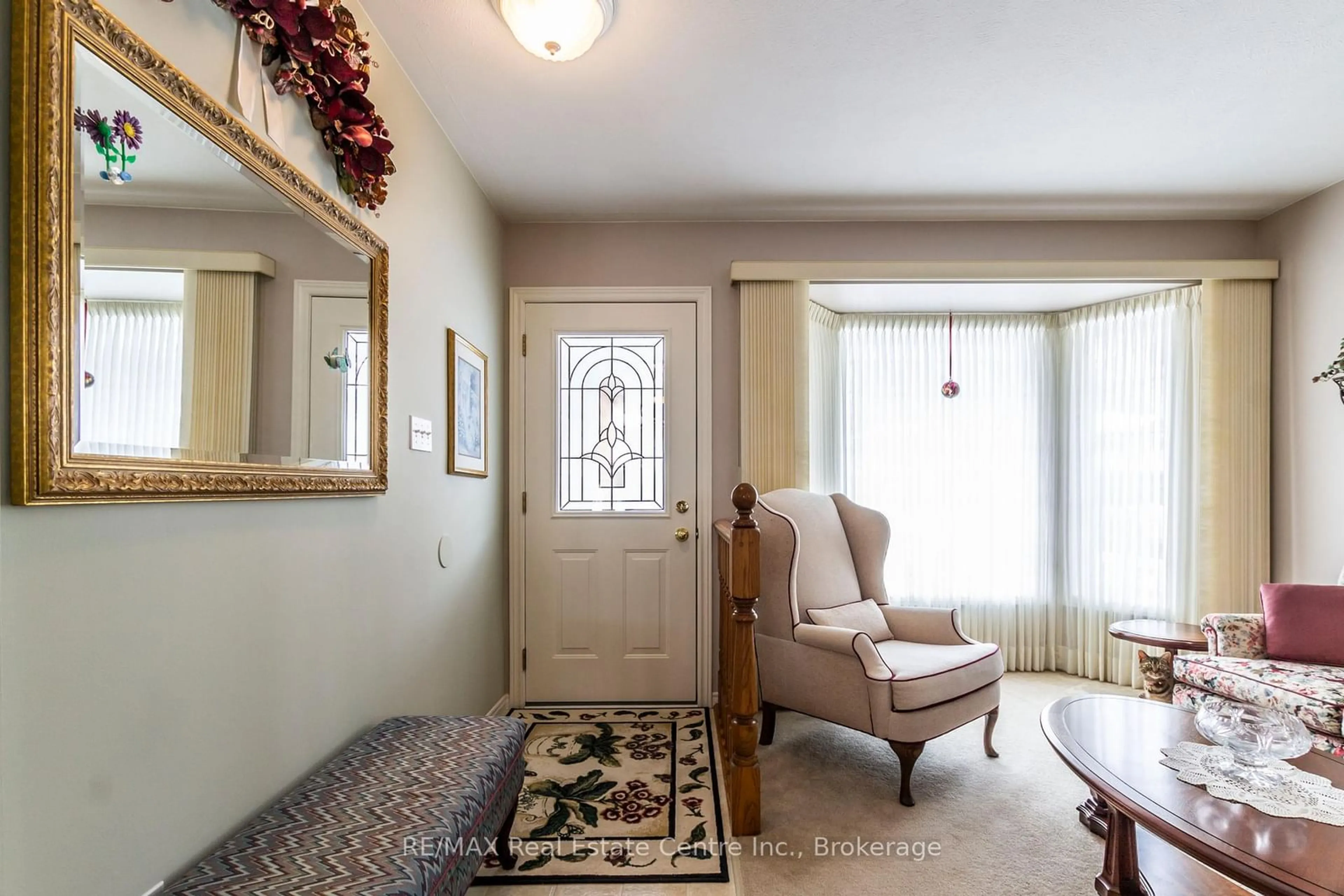 Indoor entryway for 207 Bush Clover Cres, Kitchener Ontario N2E 3P7