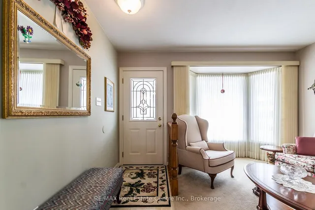 Additional image 4 of 207 Bush Clover Cres