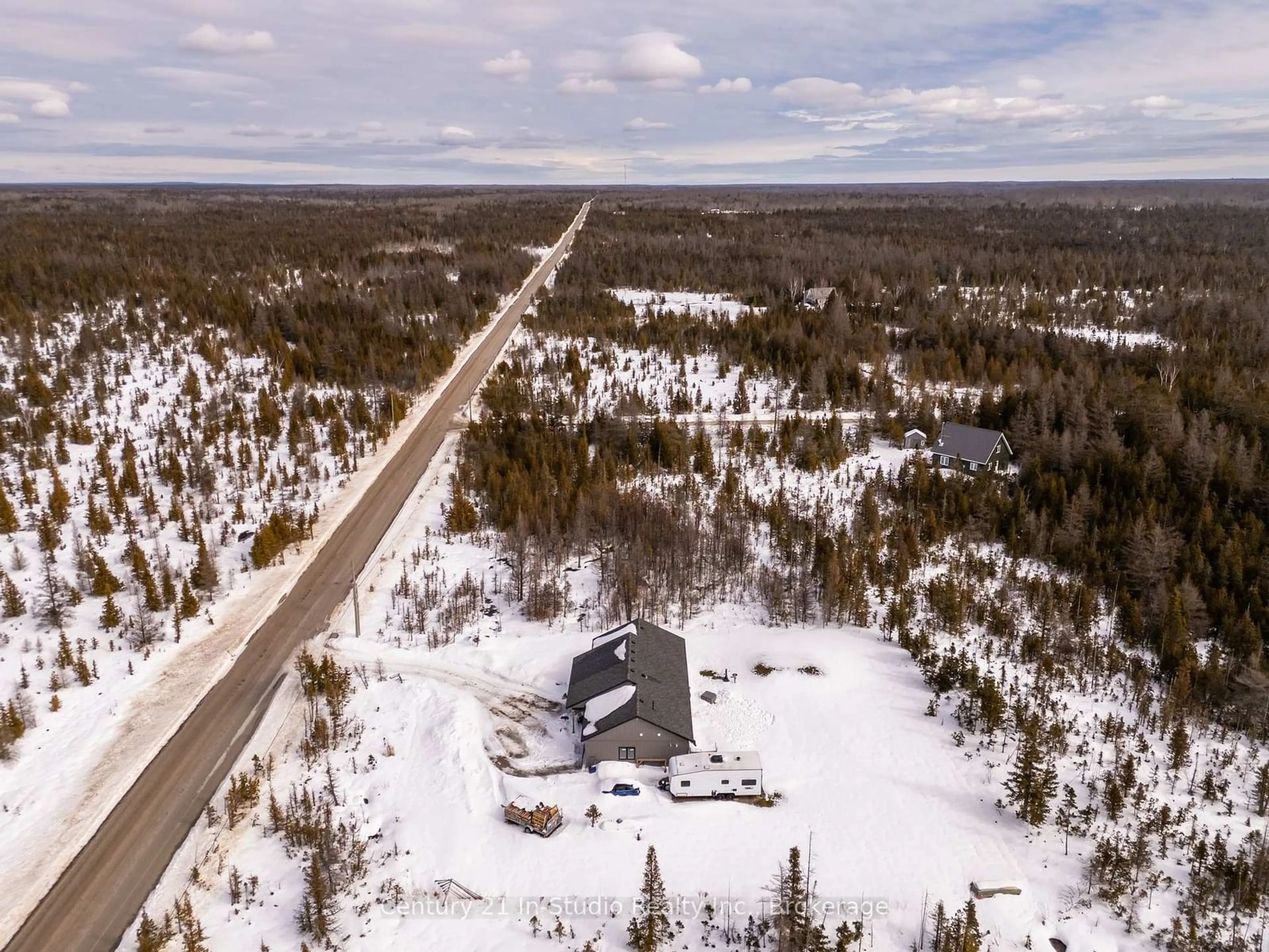 A pic from outside/outdoor area/front of a property/back of a property/a pic from drone, street for 621 Lindsay Road 30 Rd, Northern Bruce Peninsula Ontario N0H 1Z0