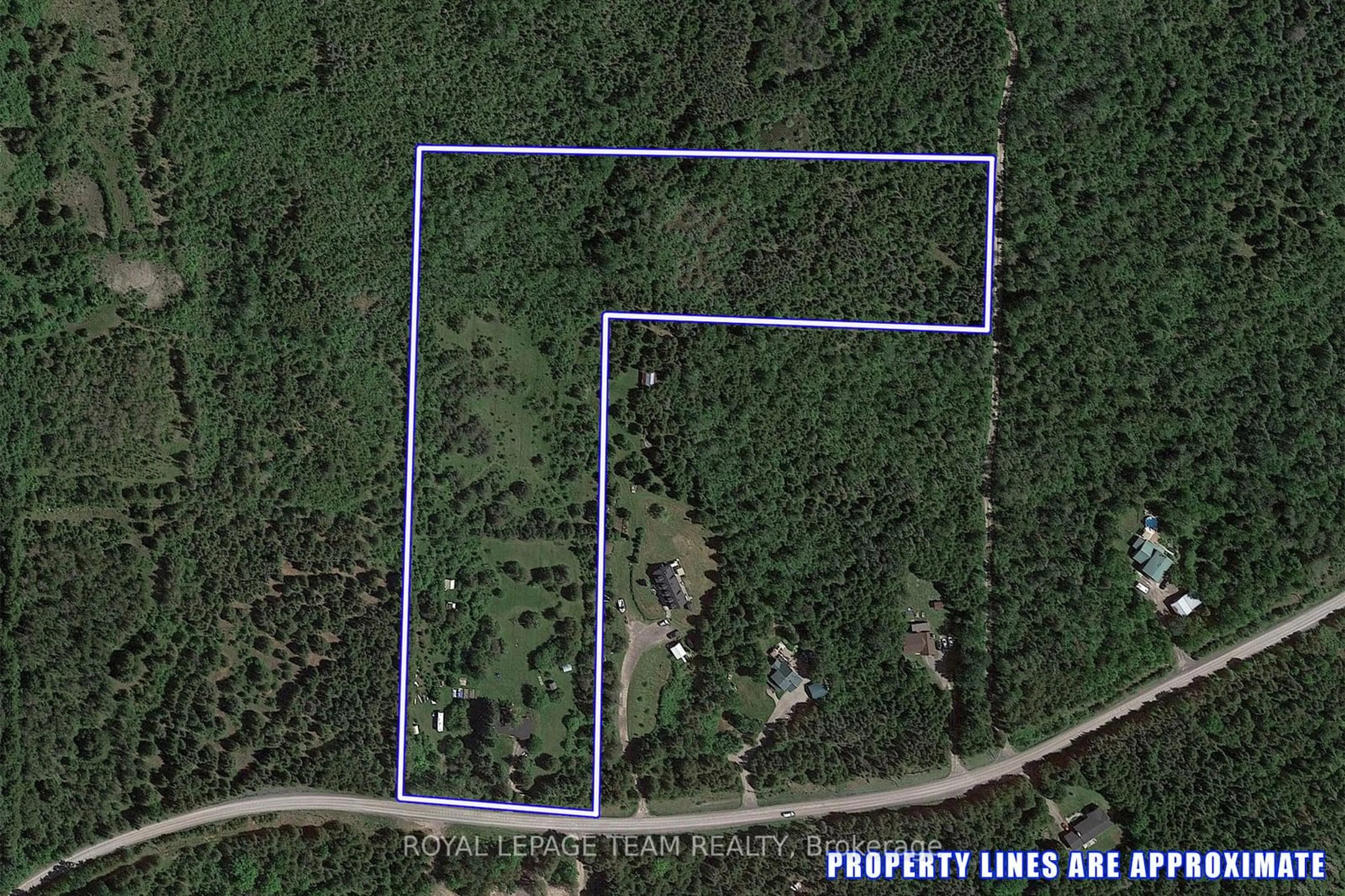 A pic from outside/outdoor area/front of a property/back of a property/a pic from drone, street for 7069 Gallagher Rd, Manotick - Kars - Rideau Twp and Area Ontario K0A 2T0