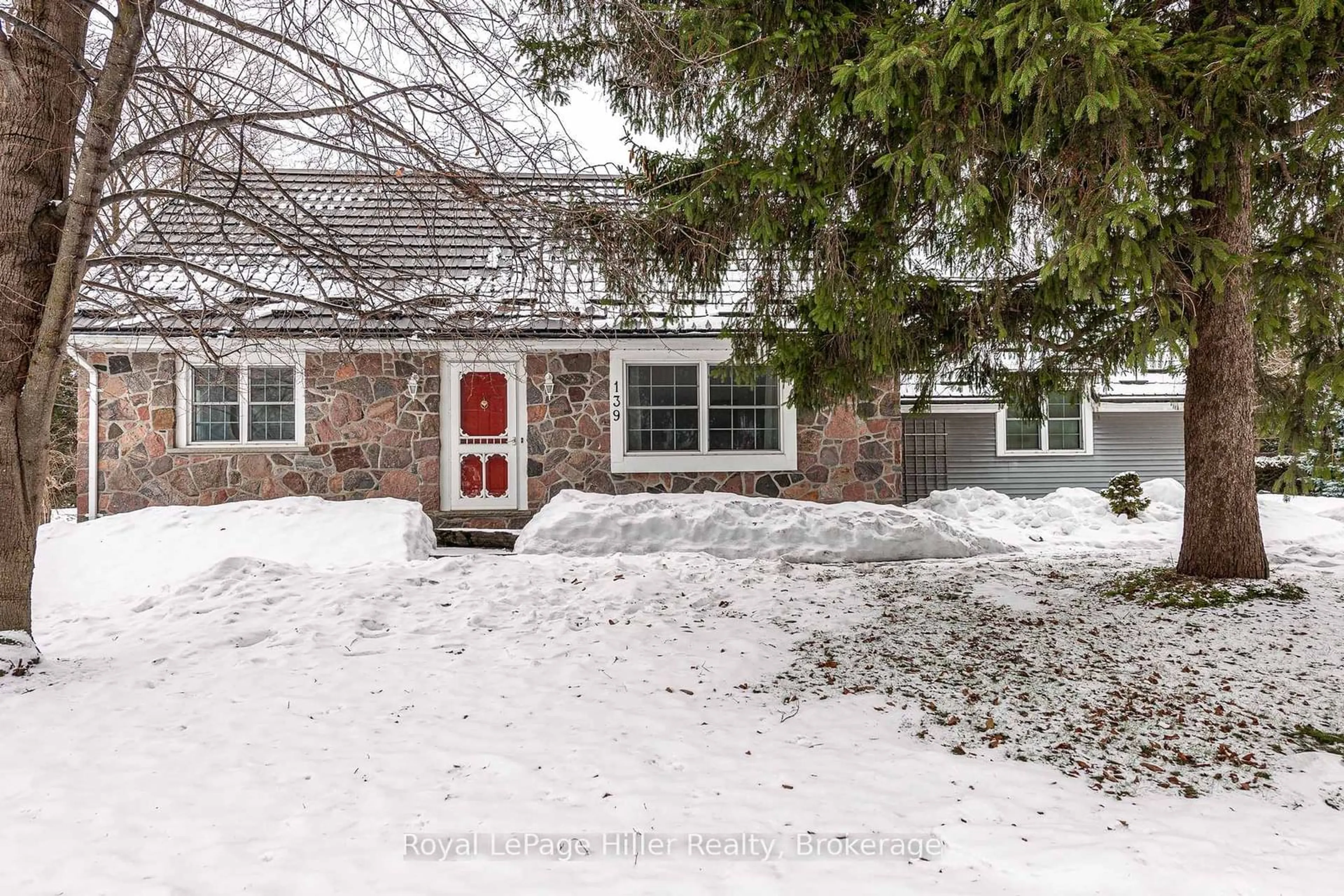 Unknown for 139 McConnell St, South Huron Ontario N0M 1S3
