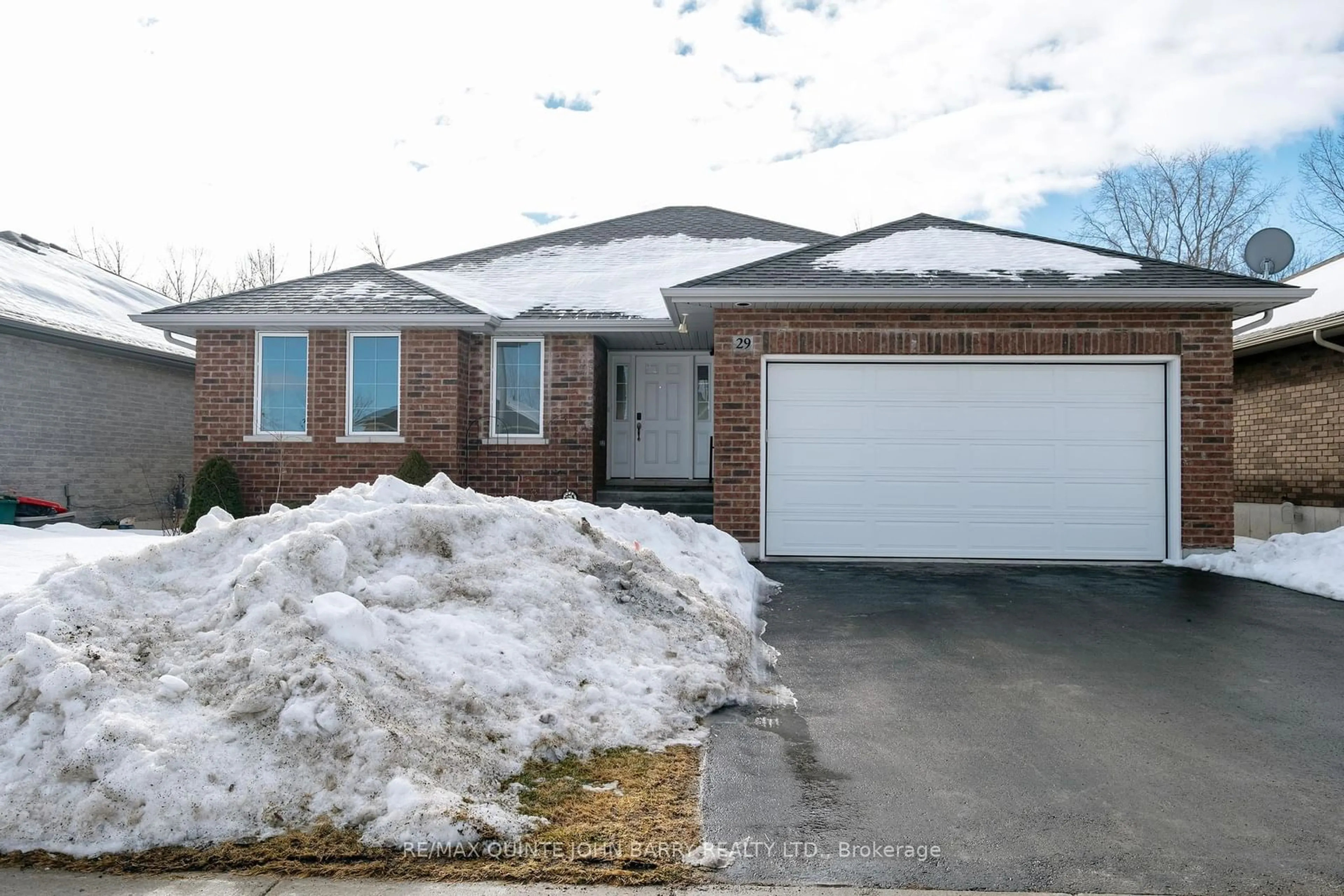 Home with brick exterior material, street for 29 Kawartha Crt, Belleville Ontario K8N 0C1