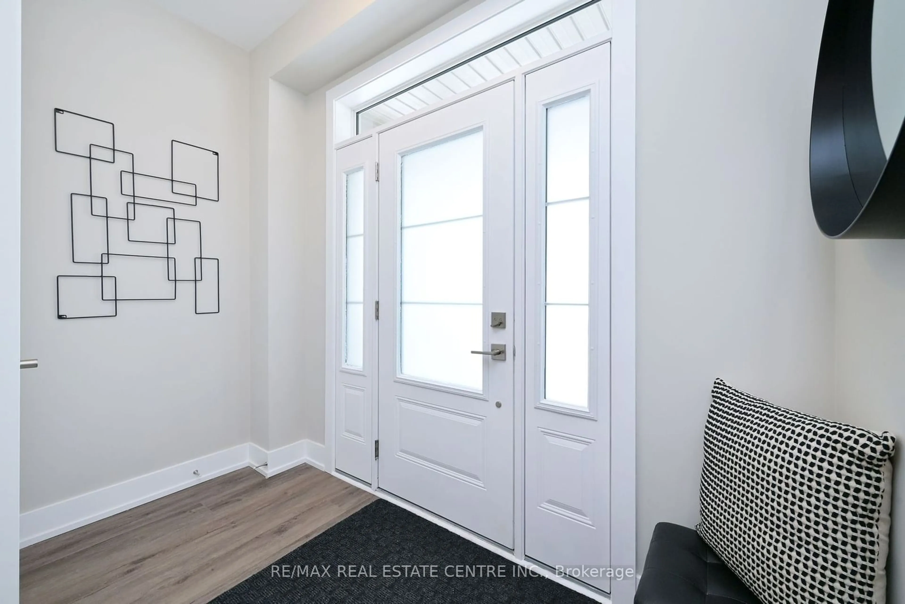 Indoor entryway for 60 Povey Rd, Centre Wellington Ontario N1M 0J6