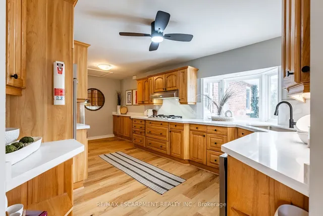 Additional property image - 1335 #8 High
