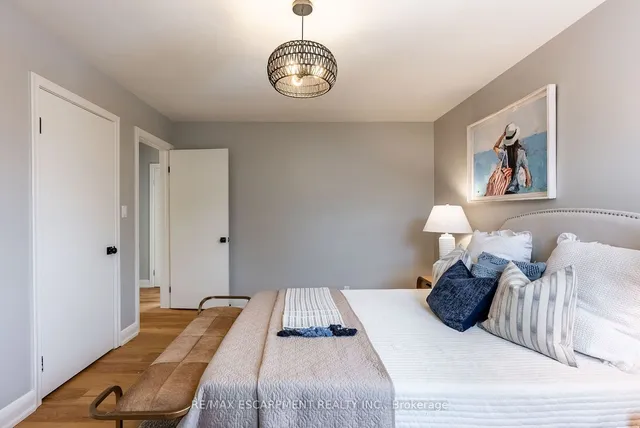 Additional property image - 1335 #8 High