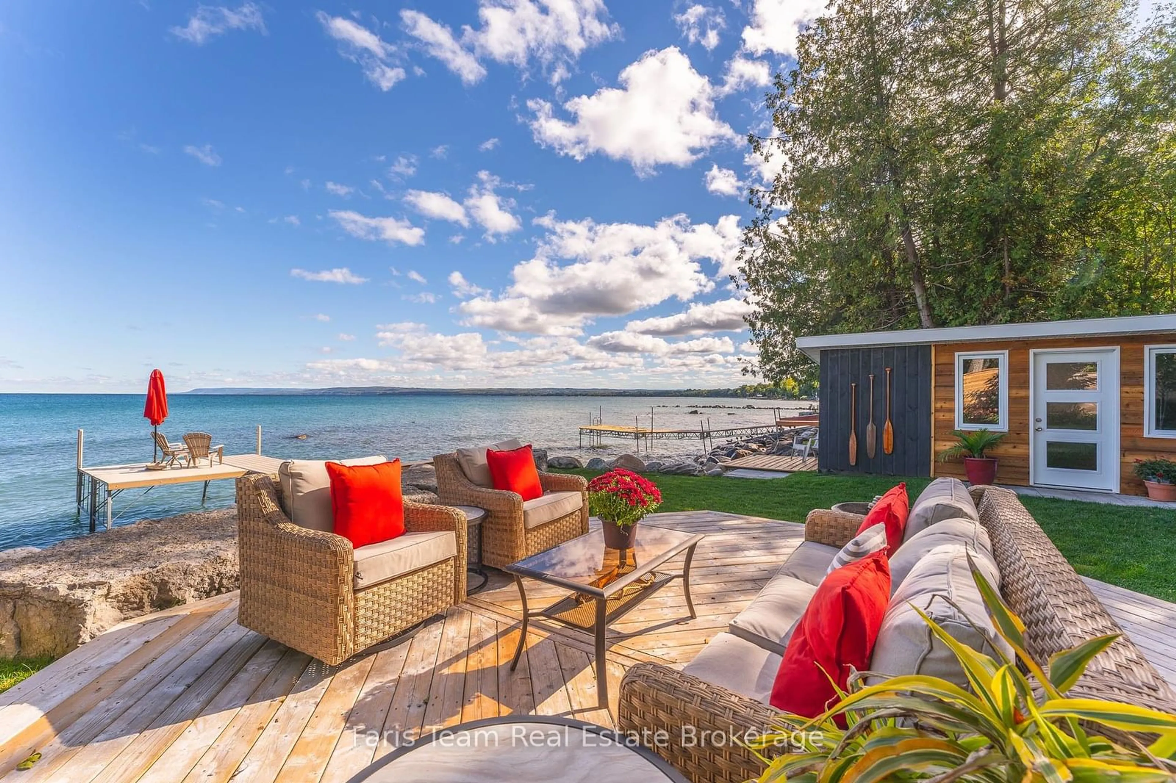 Patio, water/lake/river/ocean view for 251 Cedar Ave, Meaford Ontario N4L 1W5