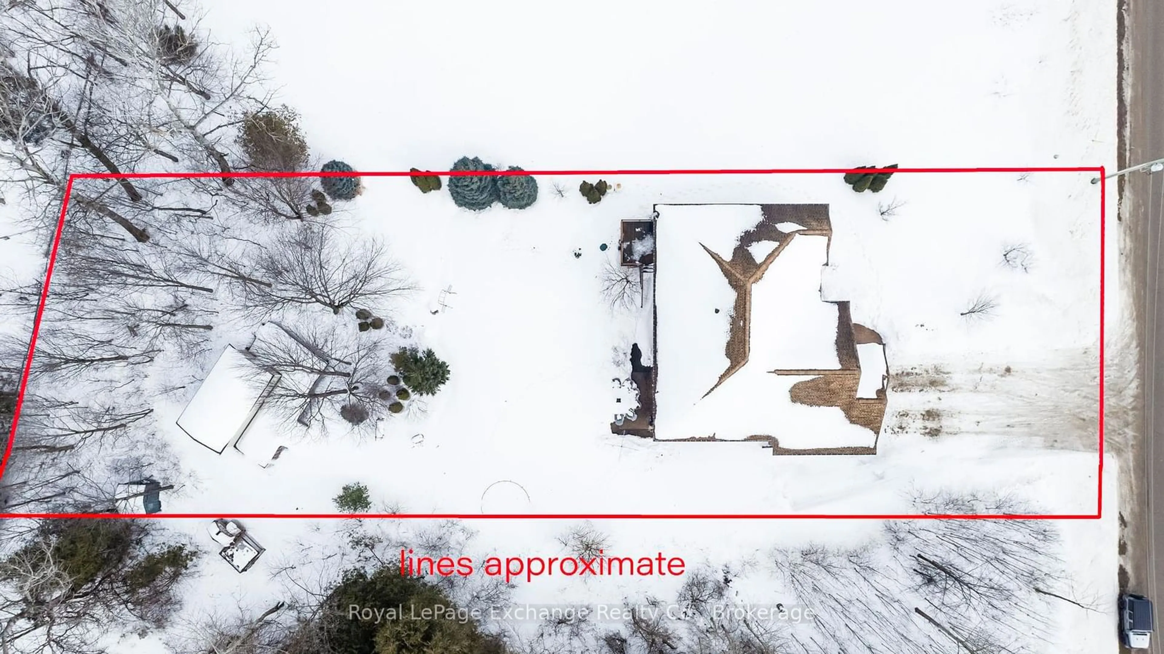 A pic from outside/outdoor area/front of a property/back of a property/a pic from drone, unknown for 888 Lake Range Dr, Huron-Kinloss Ontario N2Z 0C2