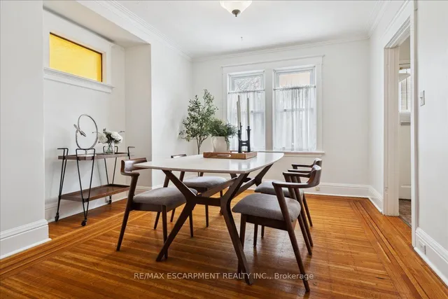Additional property image - 100 Balmoral Ave