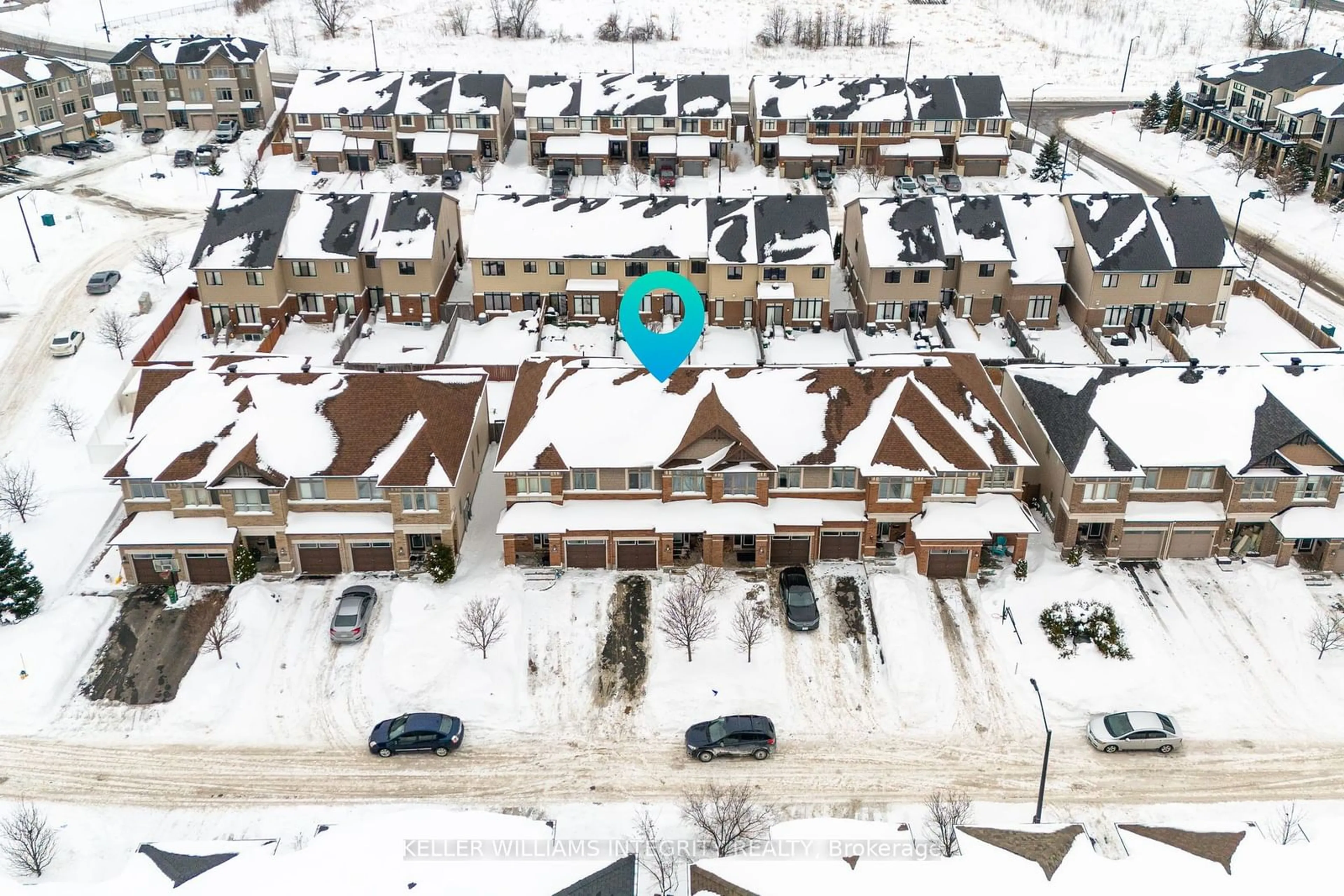 A pic from outside/outdoor area/front of a property/back of a property/a pic from drone, city buildings view from balcony for 109 Nutting Cres, Blossom Park - Airport and Area Ontario K4M 0C3