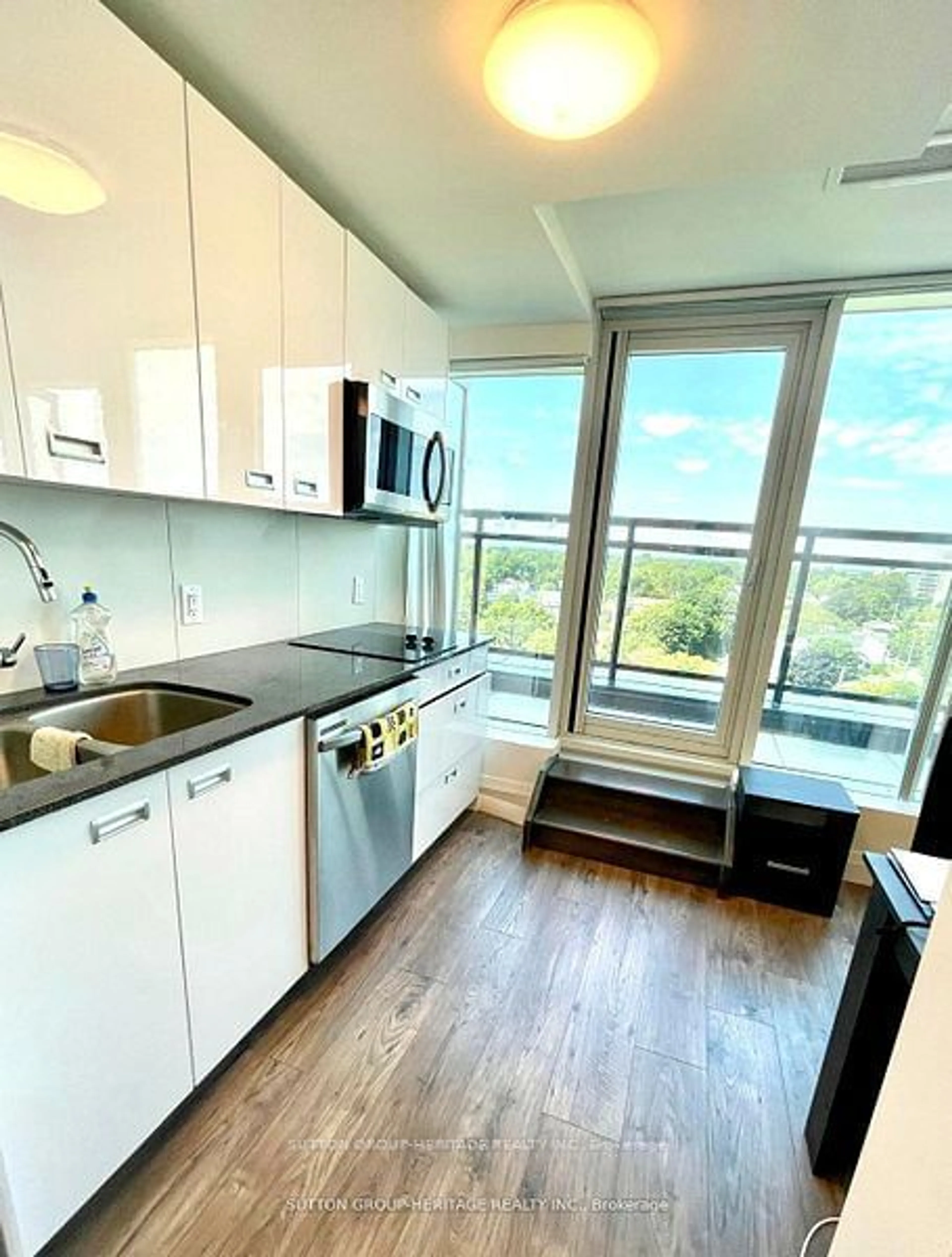 Standard kitchen, unknown for 652 Princess St #929, Kingston Ontario K7L 1E5