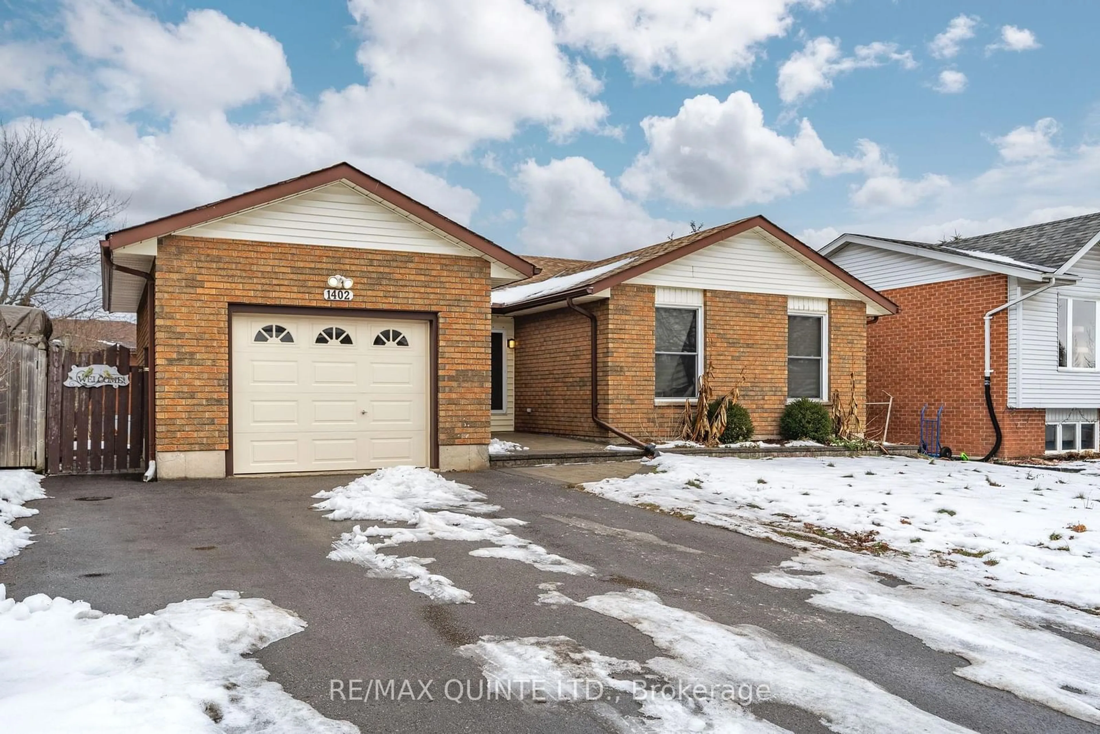 Home with brick exterior material, street for 1402 Clearview Dr, Peterborough Ontario K9K 1Z8