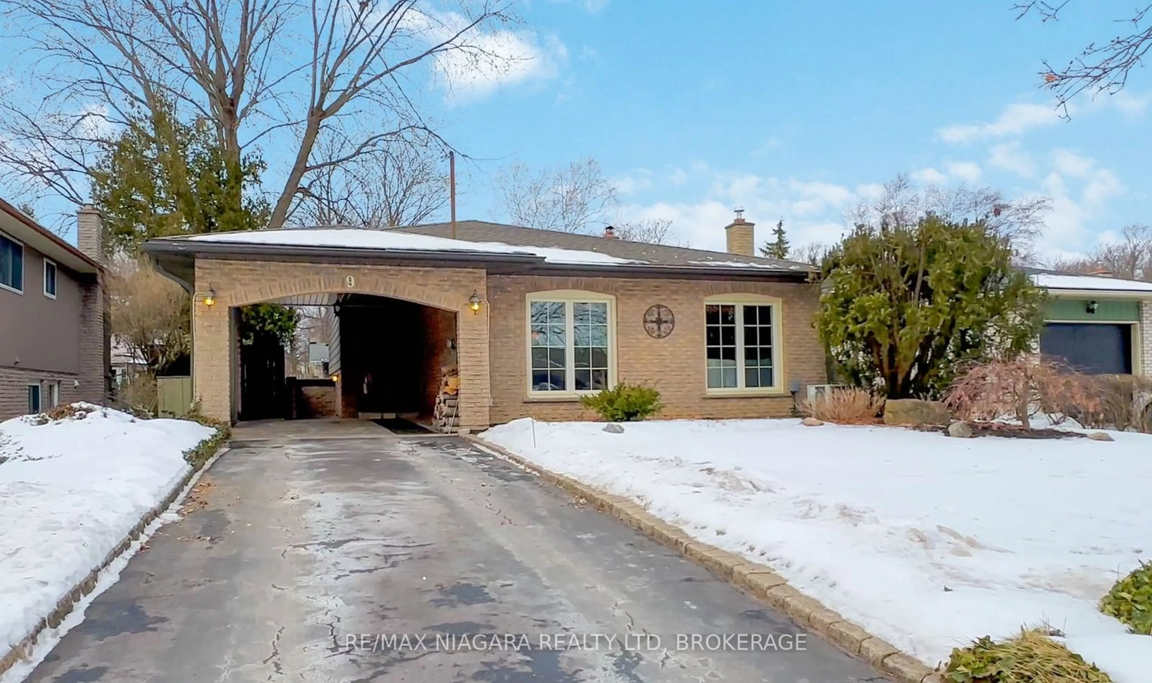 Home with brick exterior material, street for 9 Shoreline Dr, St. Catharines Ontario L2N 3V7