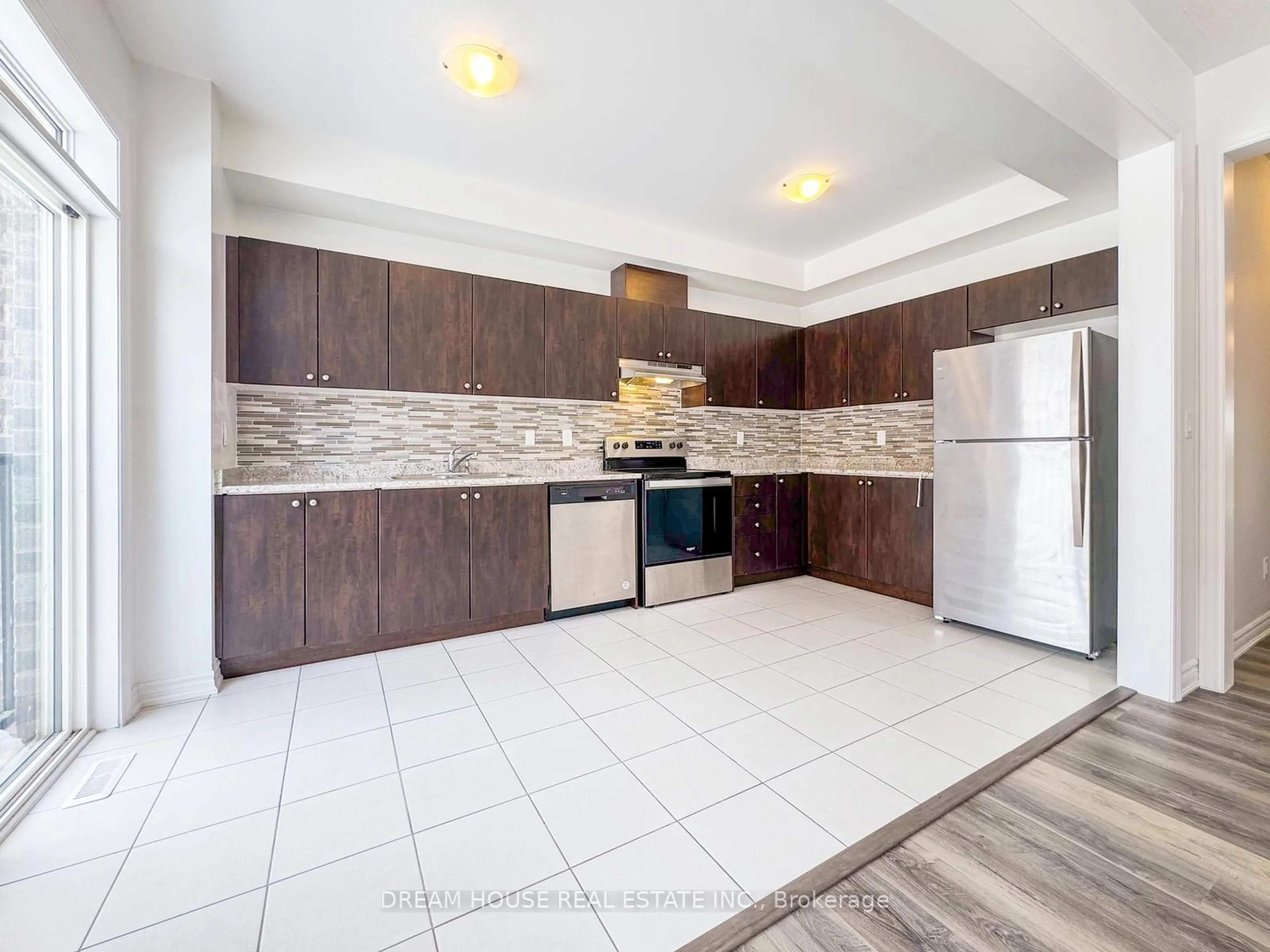 Open concept kitchen, ceramic/tile floor for 307 Russell St, Southgate Ontario N0C 1B0