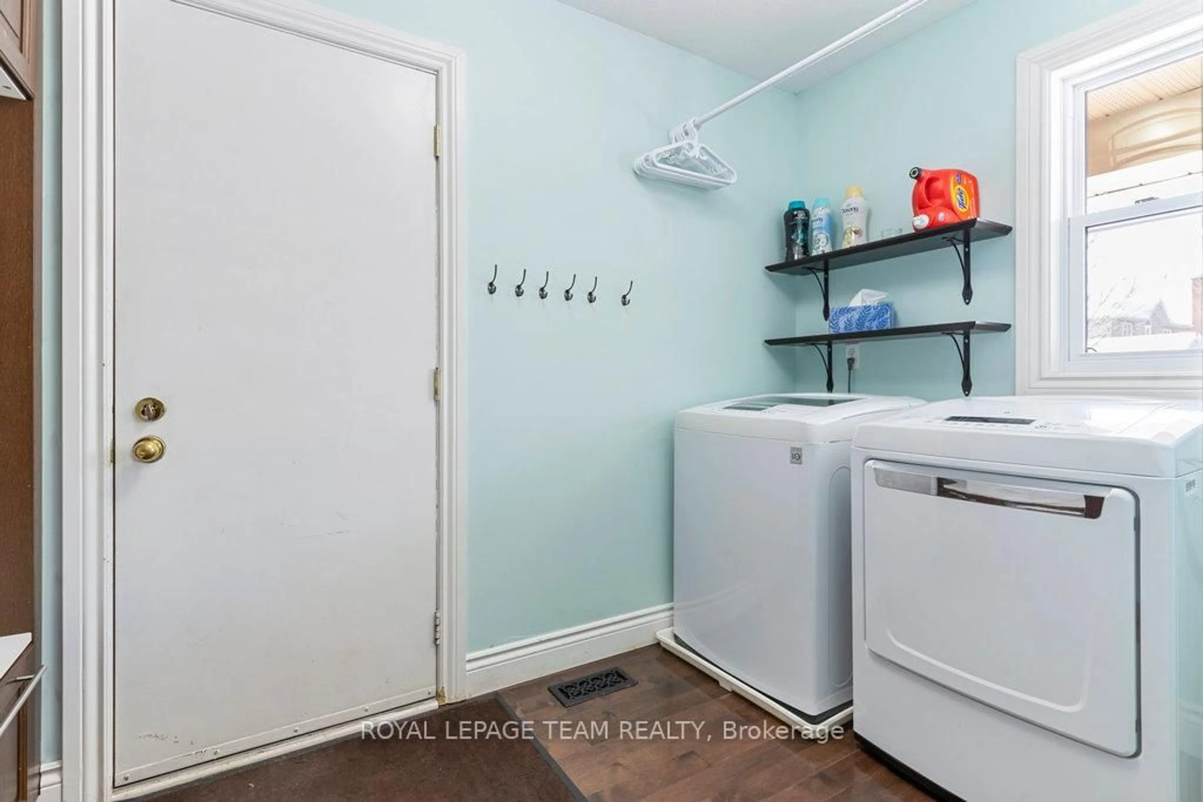 Laundry room for 138 Lanigan Cres, Stittsville - Munster - Richmond Ontario K2S 1G9