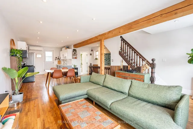 Additional property image - 71 Clyde St