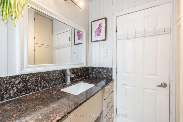 Additional property image - 71 Clyde St