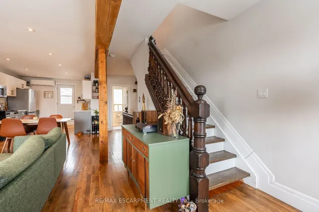Additional property image - 71 Clyde St