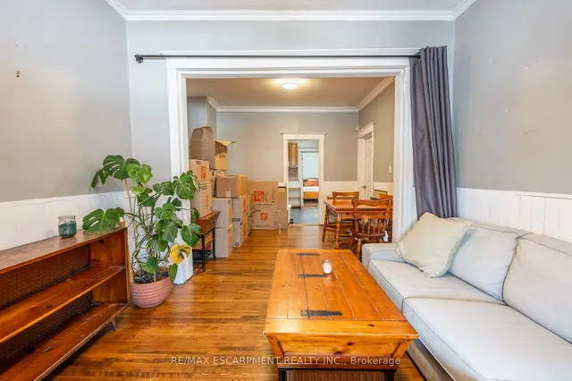 Additional property image - 71 Clyde St