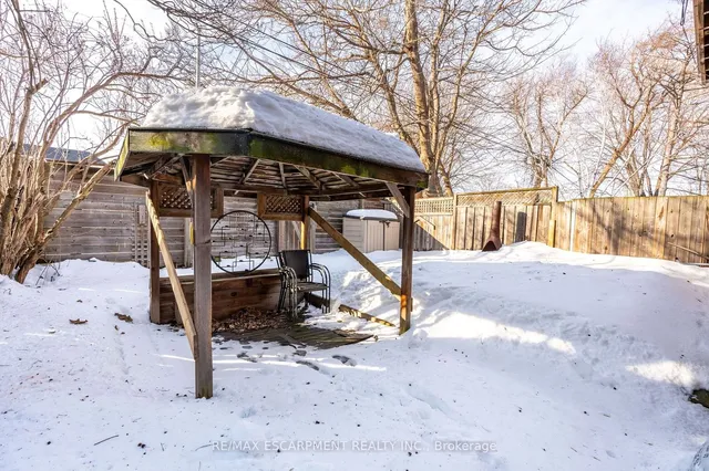 Additional property image - 71 Clyde St
